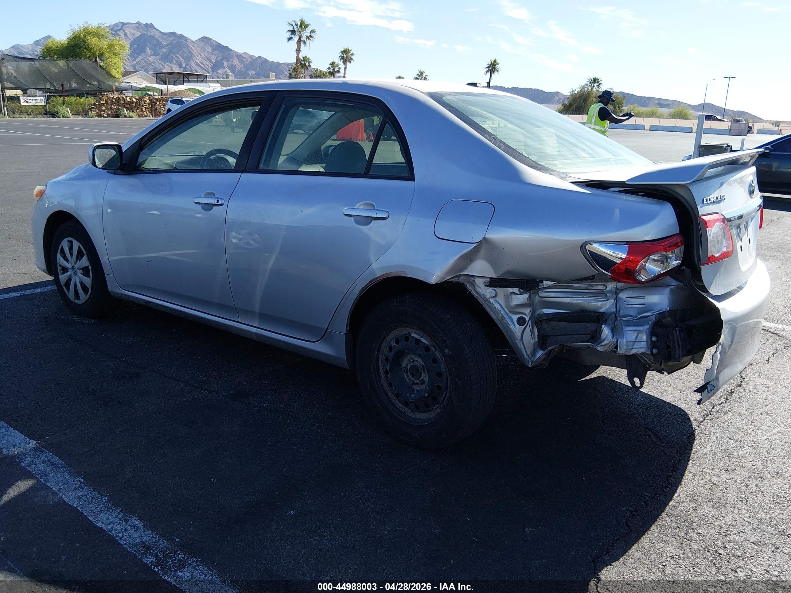 TOYOTA COROLLA image 3