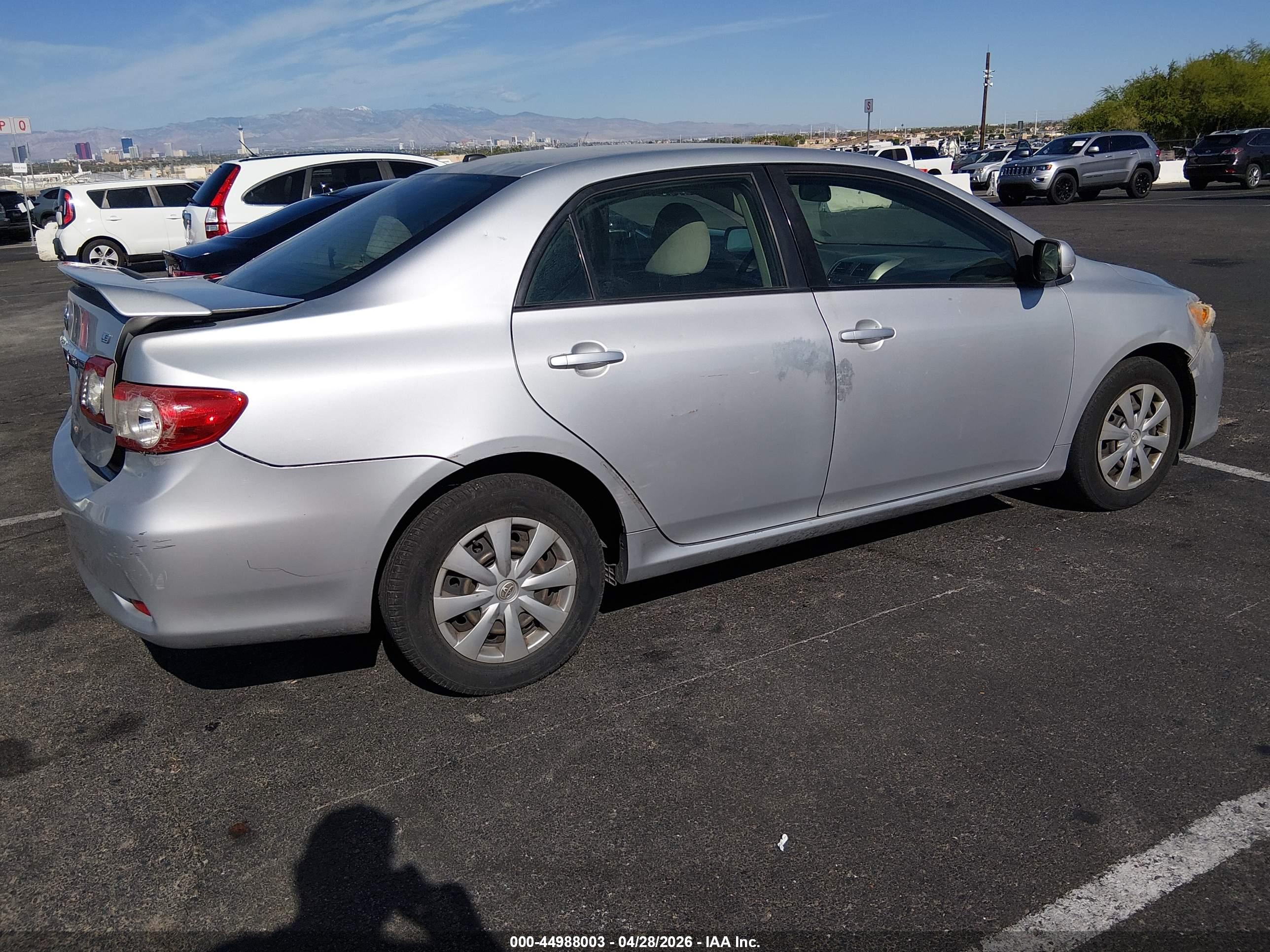 TOYOTA COROLLA image 4