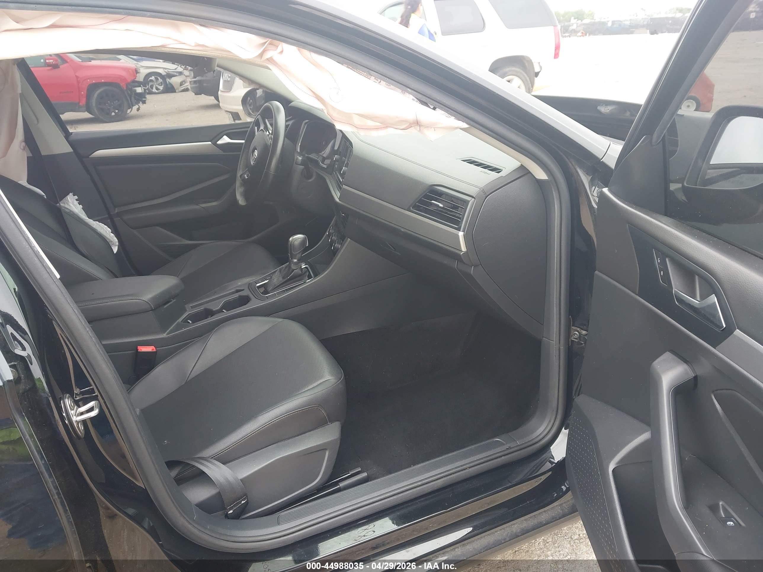 VOLKSWAGEN JETTA image 5