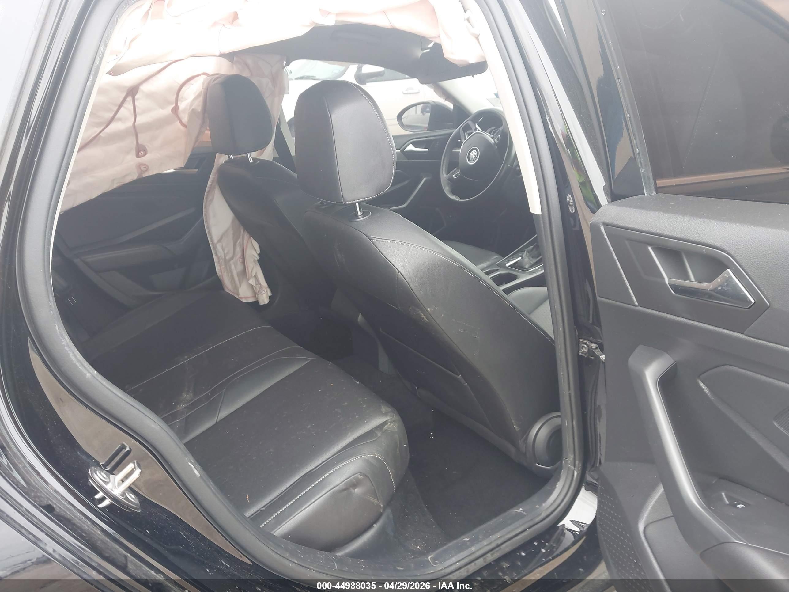 VOLKSWAGEN JETTA image 8