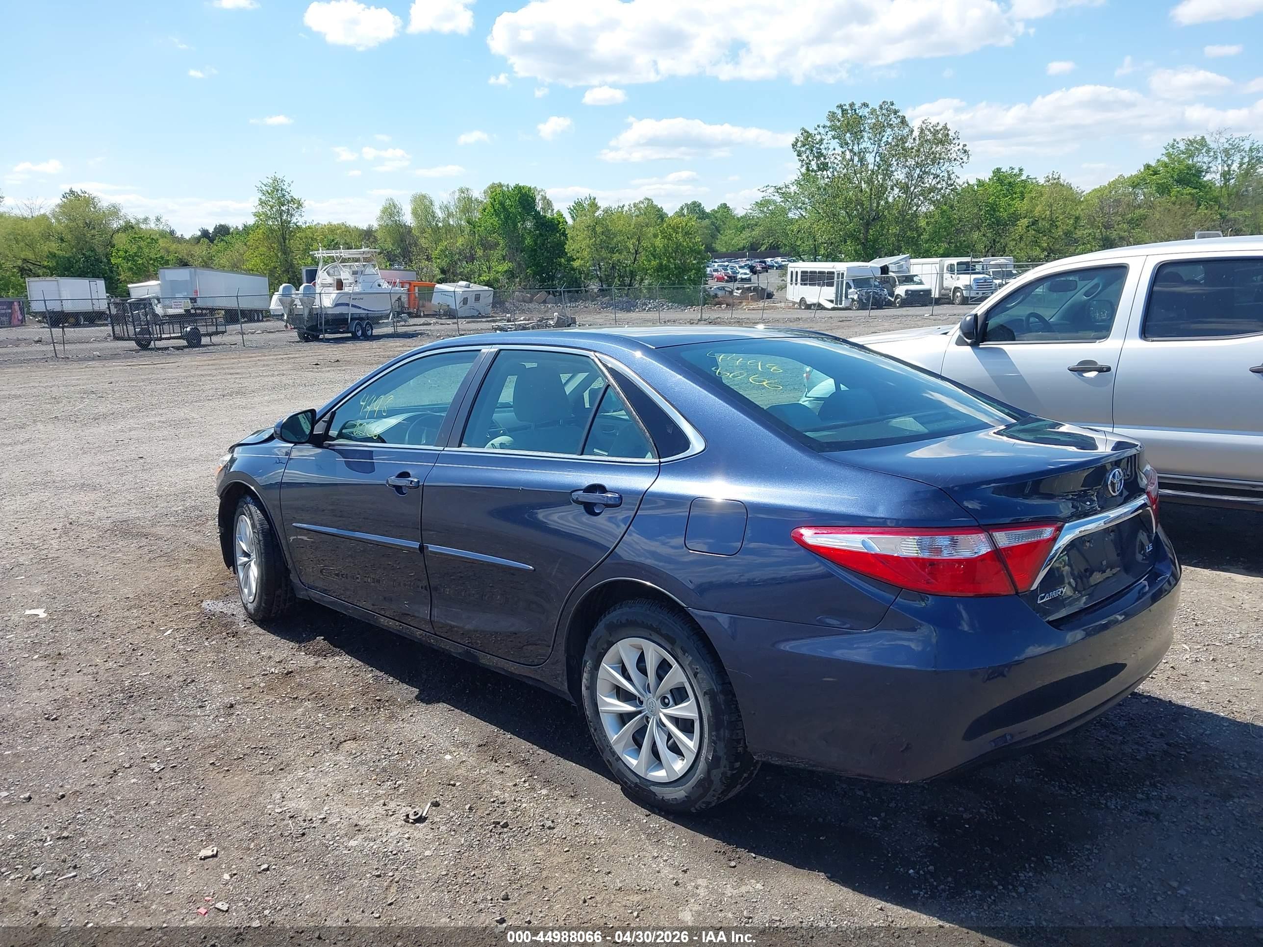 TOYOTA CAMRY image 3