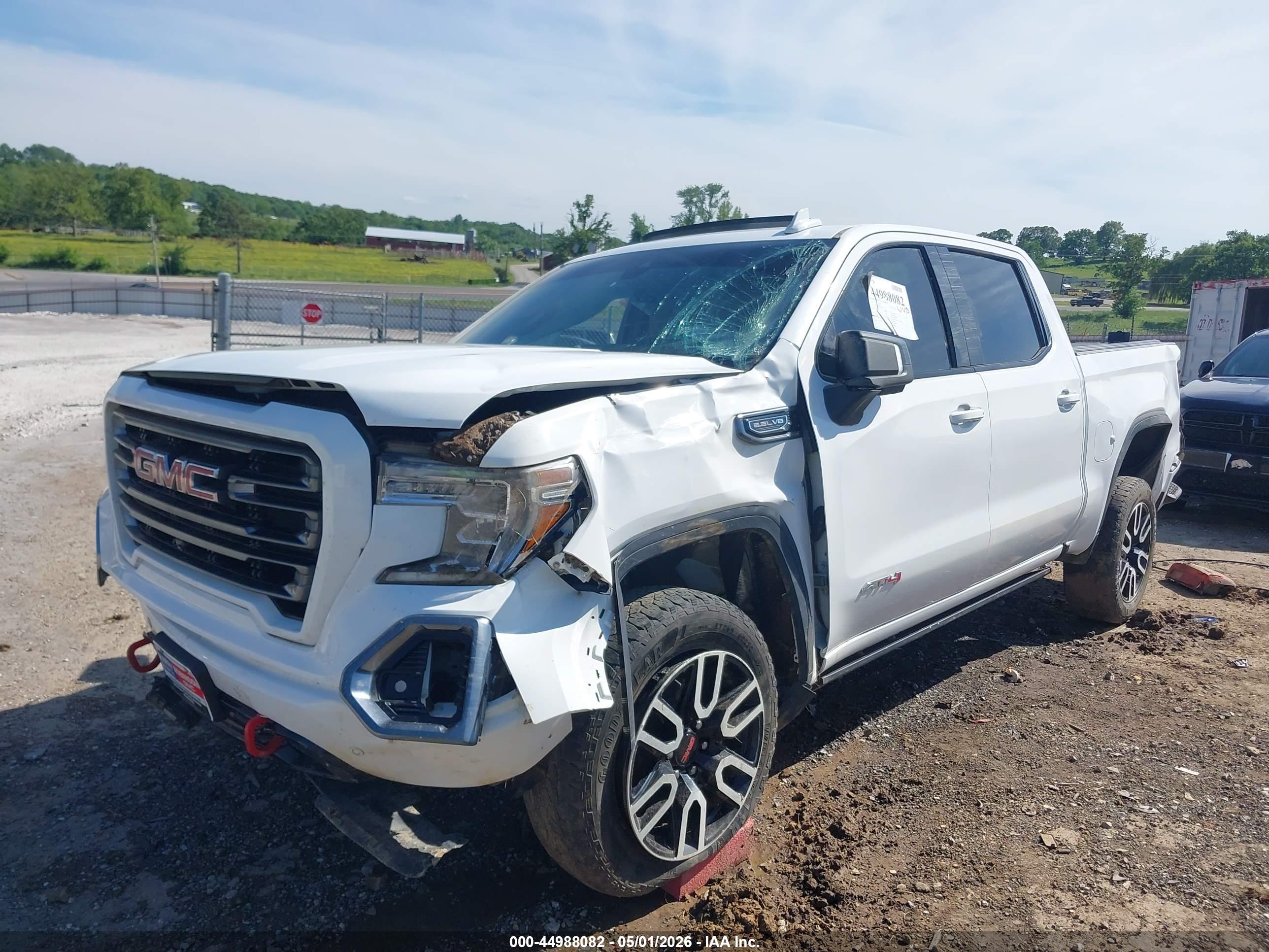 GMC SIERRA image 6