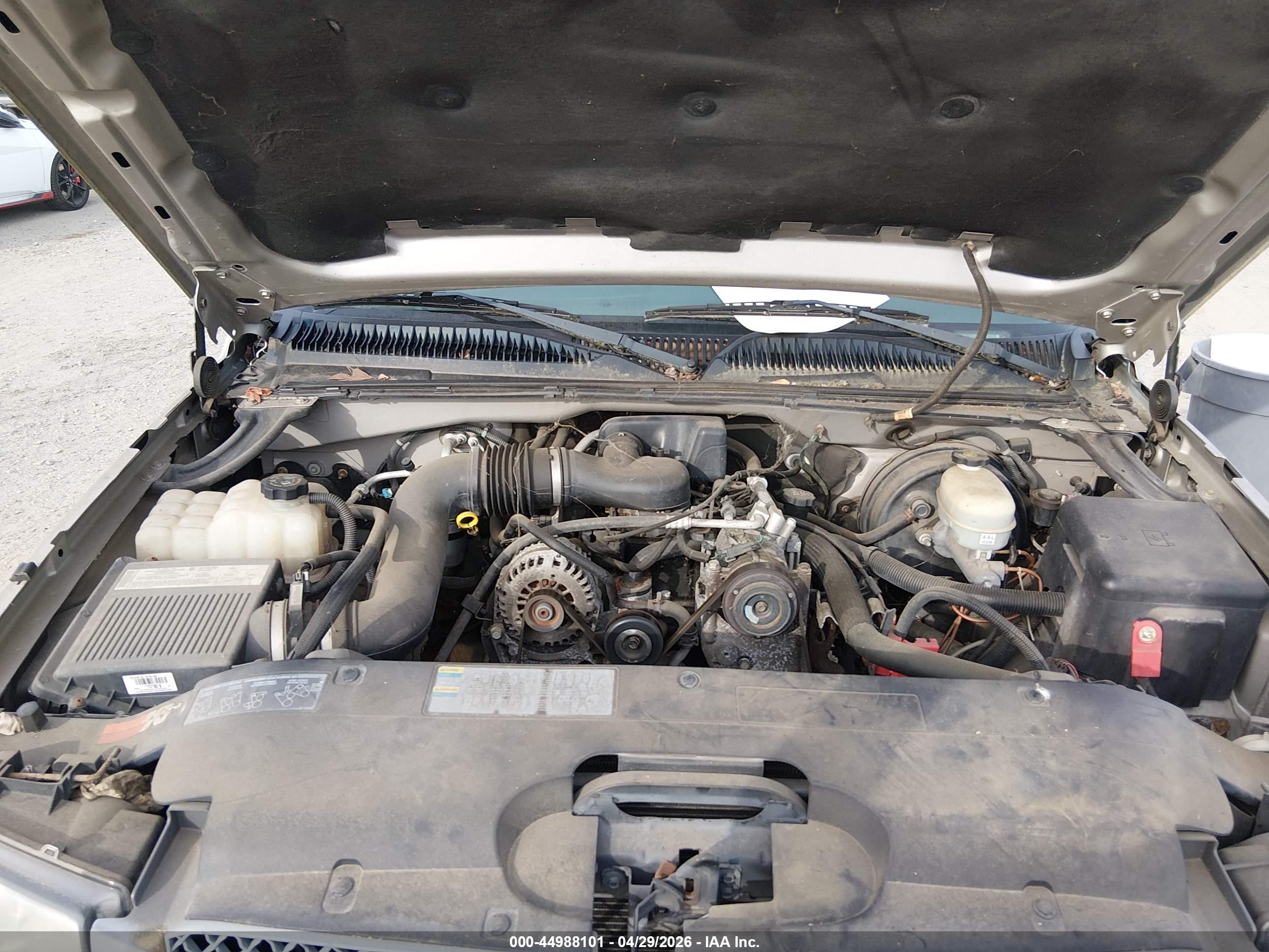 CHEVROLET SILVERADO image 10