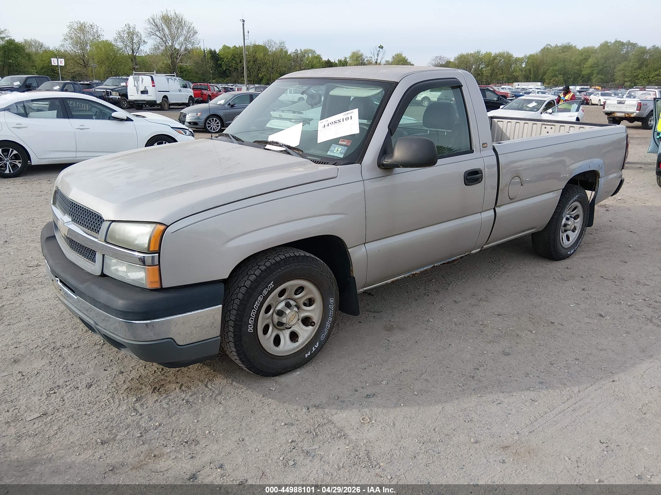 CHEVROLET SILVERADO image 2