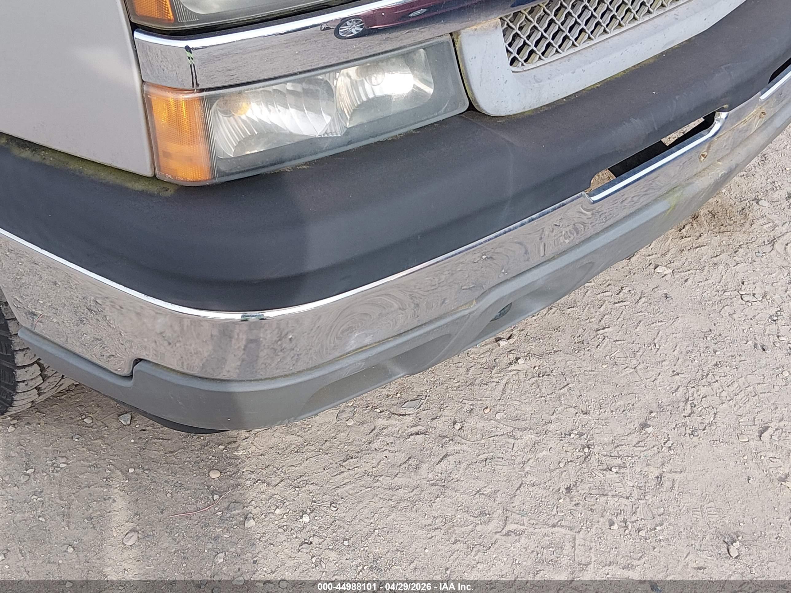 CHEVROLET SILVERADO image 6