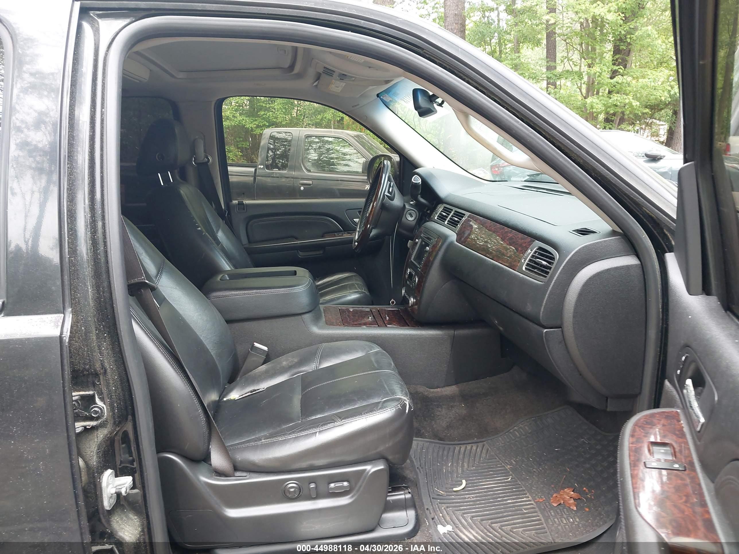 GMC YUKON image 5