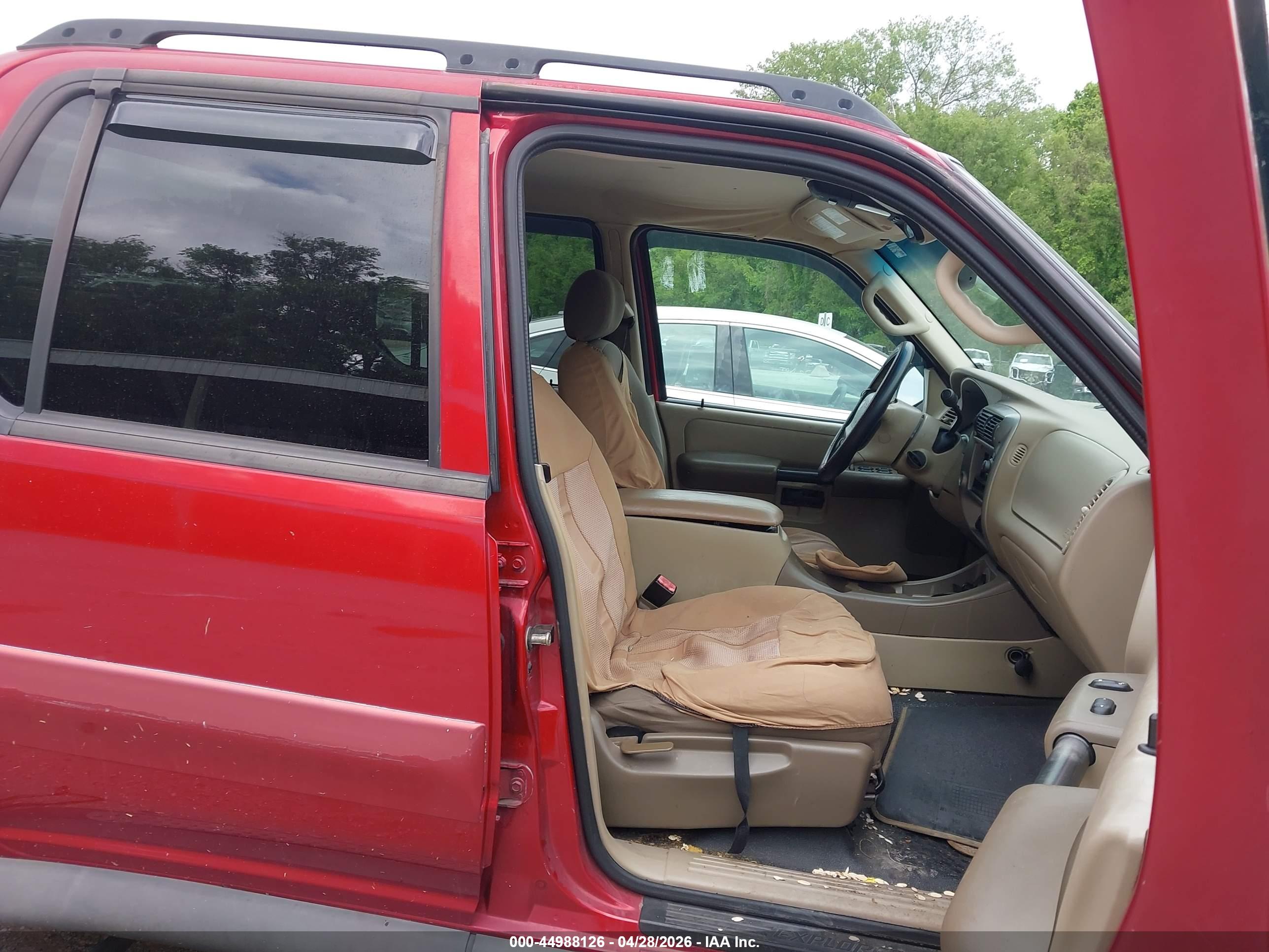 FORD EXPLORER image 5
