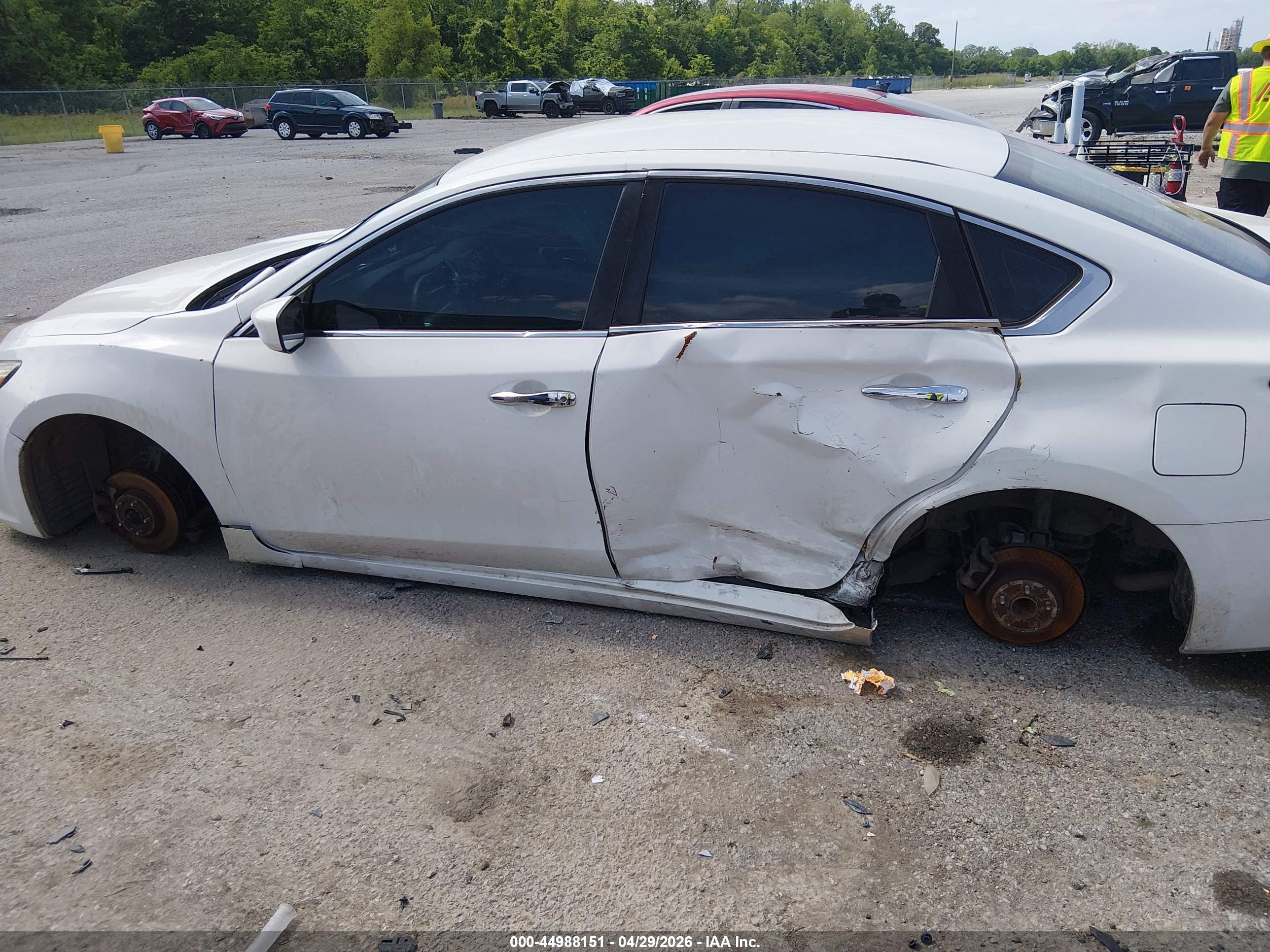 NISSAN ALTIMA image 6