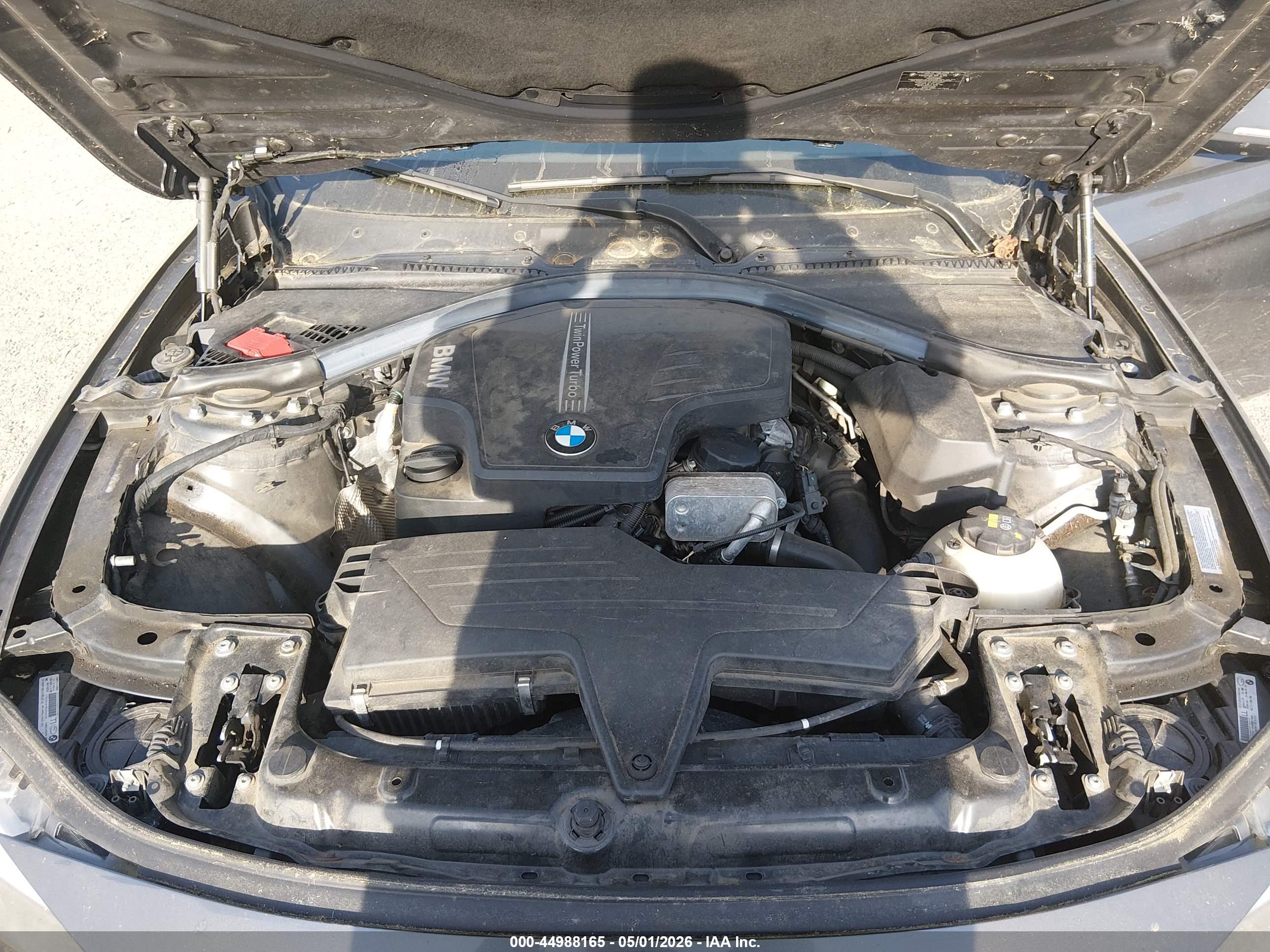 BMW 320I image 10