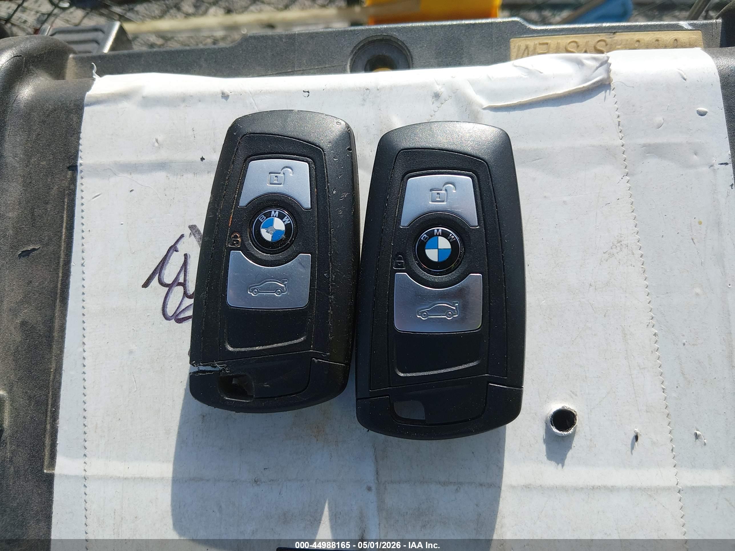 BMW 320I image 11