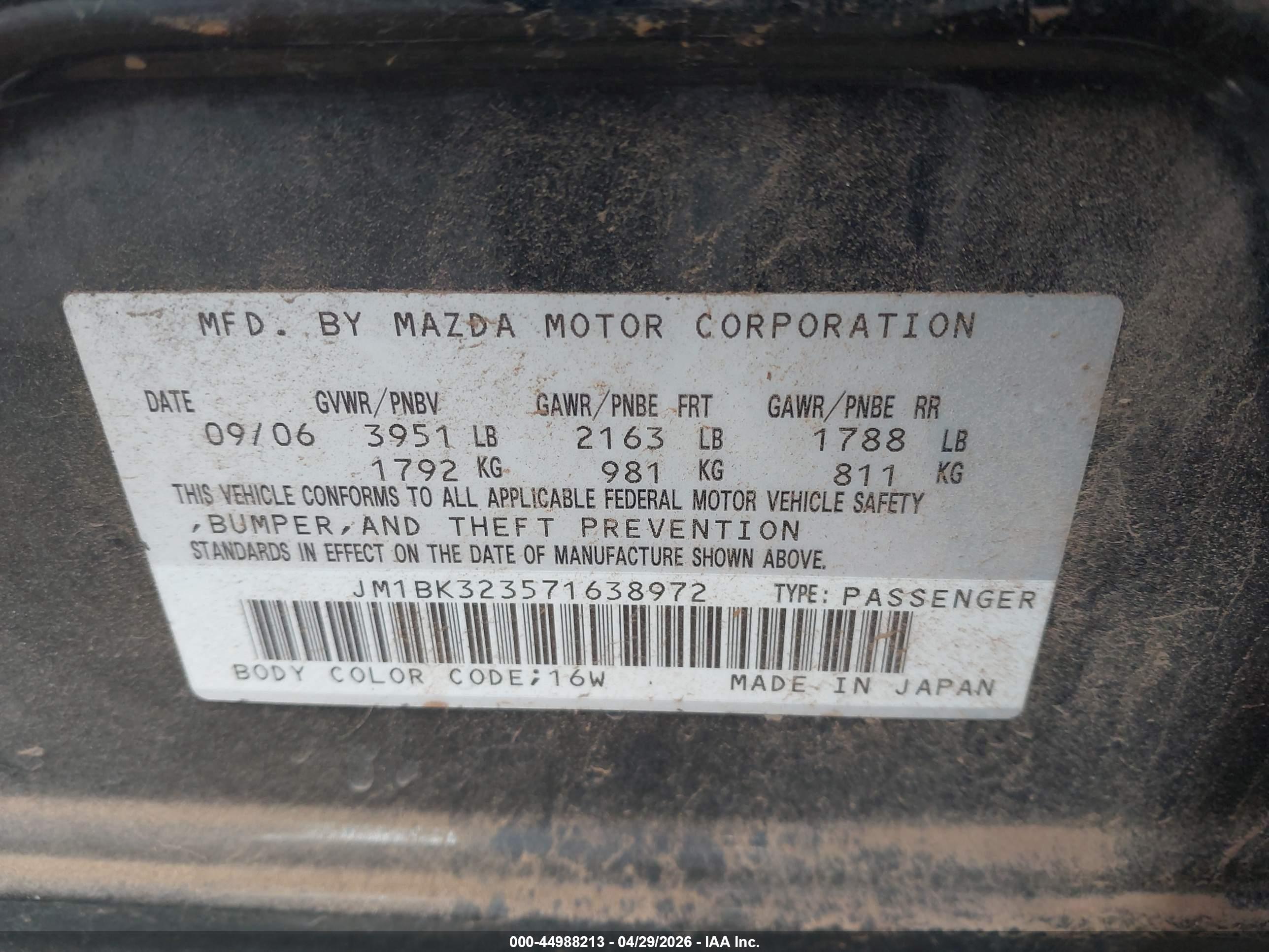 MAZDA MAZDA3 image 9