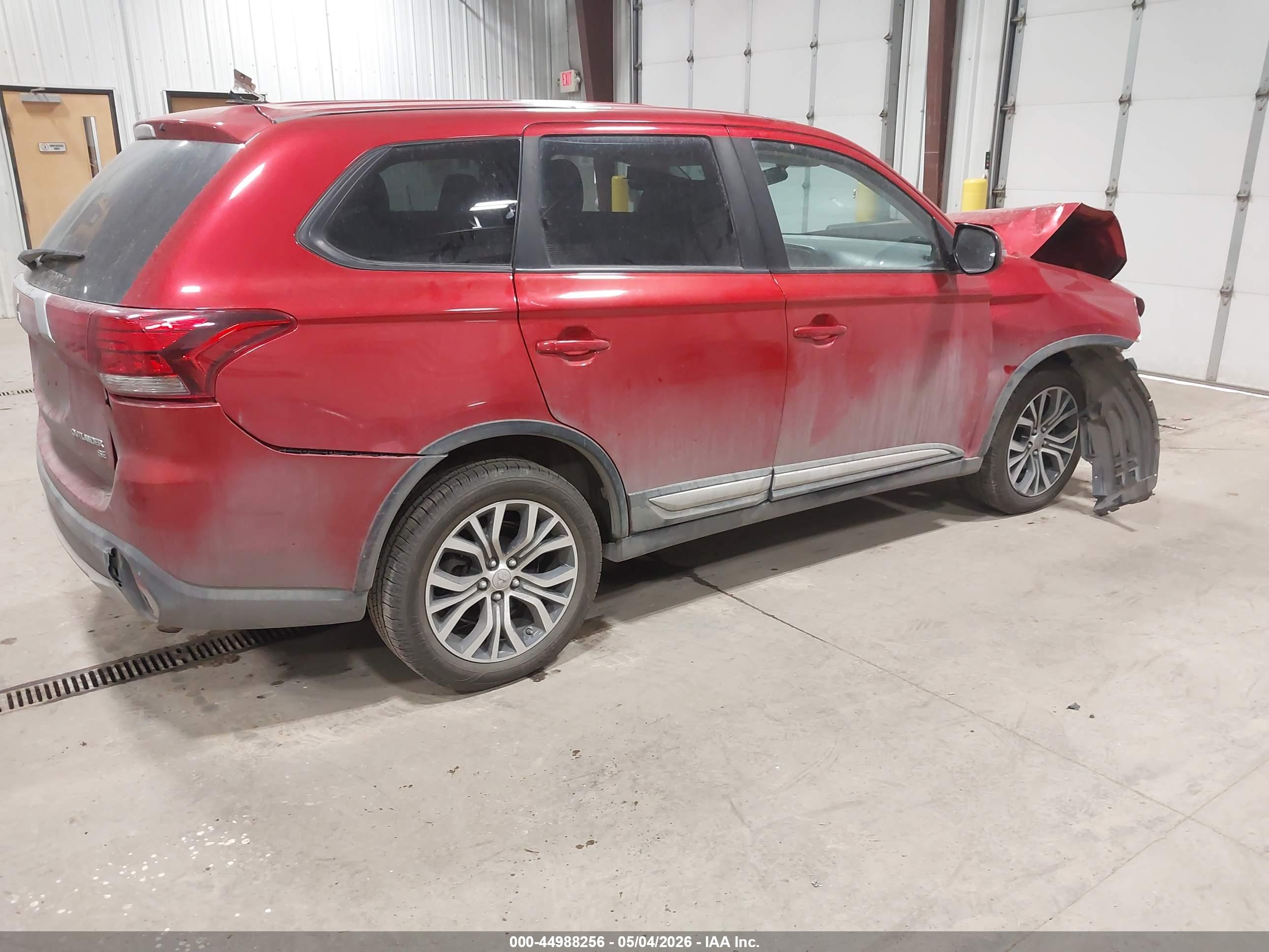 MITSUBISHI OUTLANDER image 4