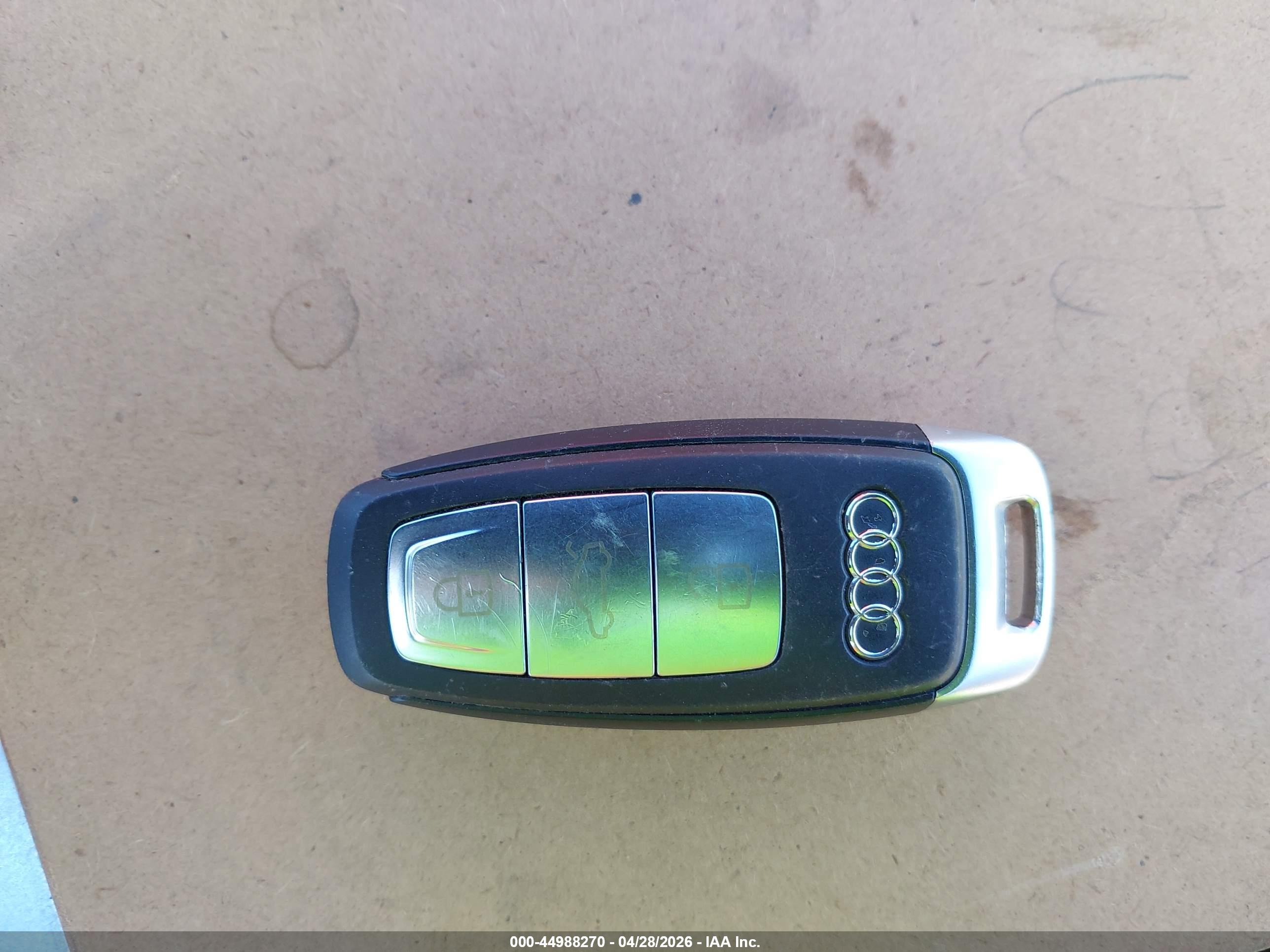 AUDI Q8 image 11