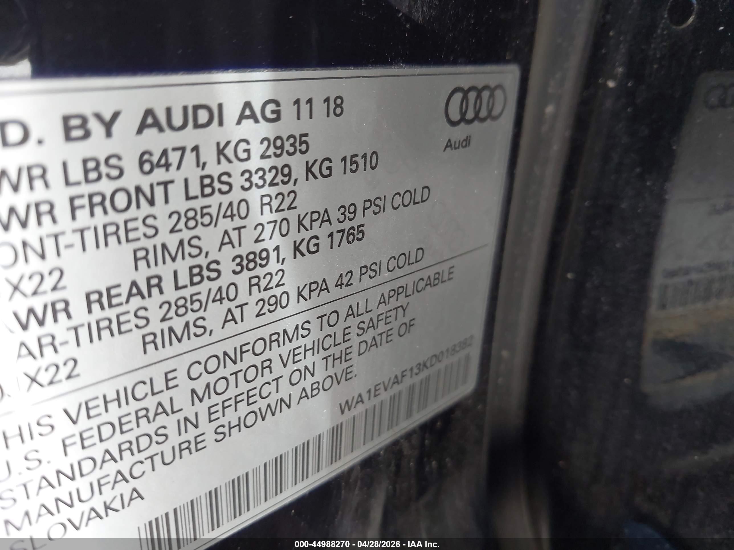 AUDI Q8 image 9