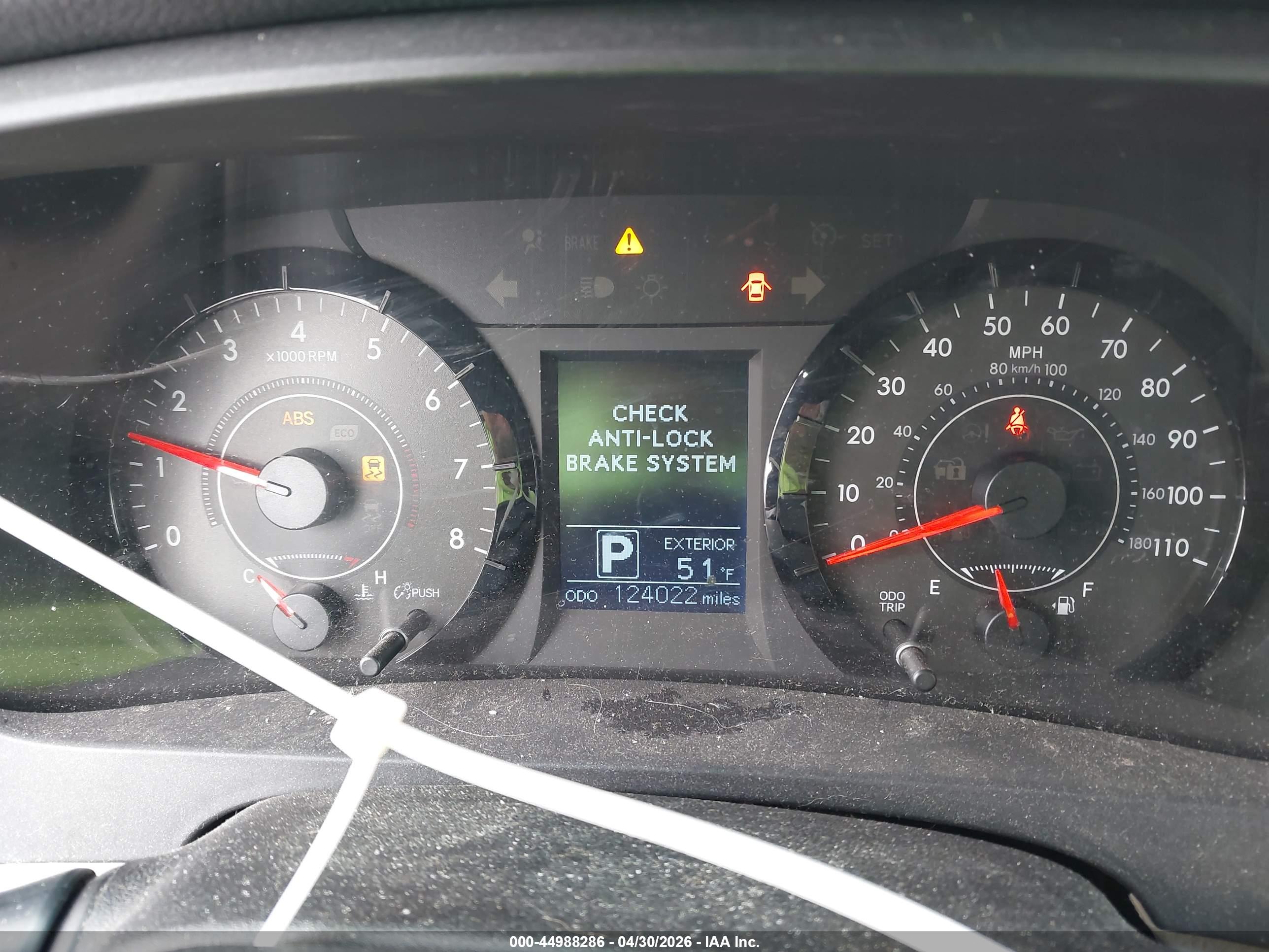 TOYOTA SIENNA image 7