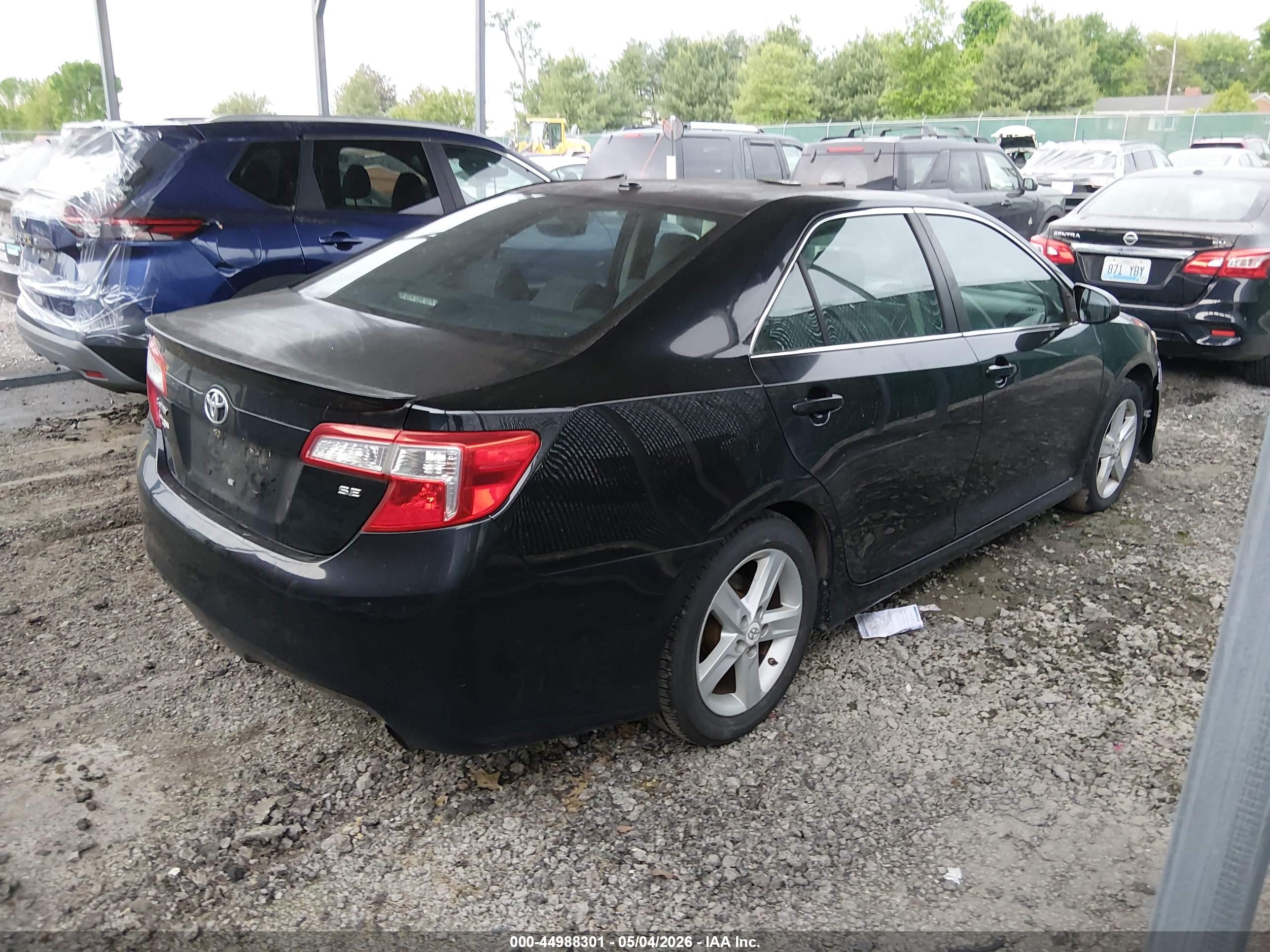 TOYOTA CAMRY image 4