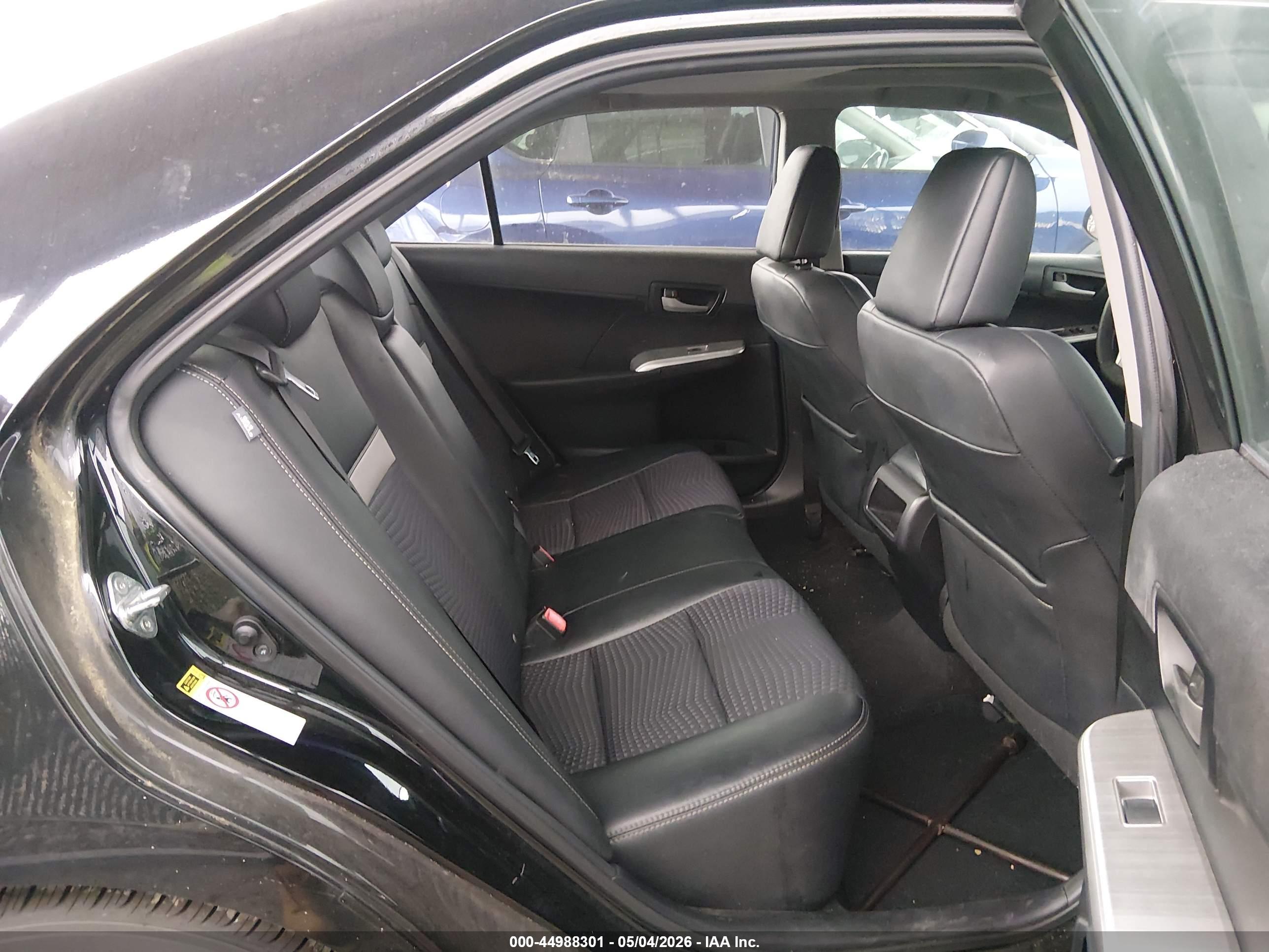 TOYOTA CAMRY image 8