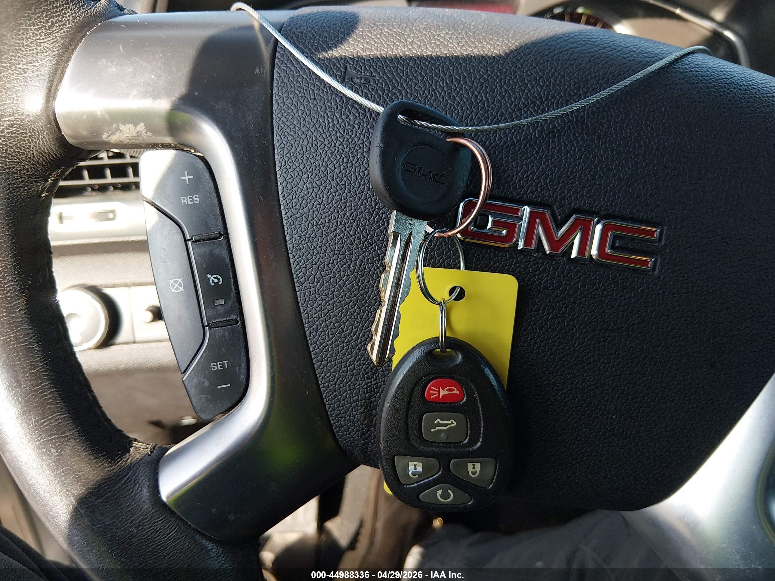 GMC ACADIA image 11