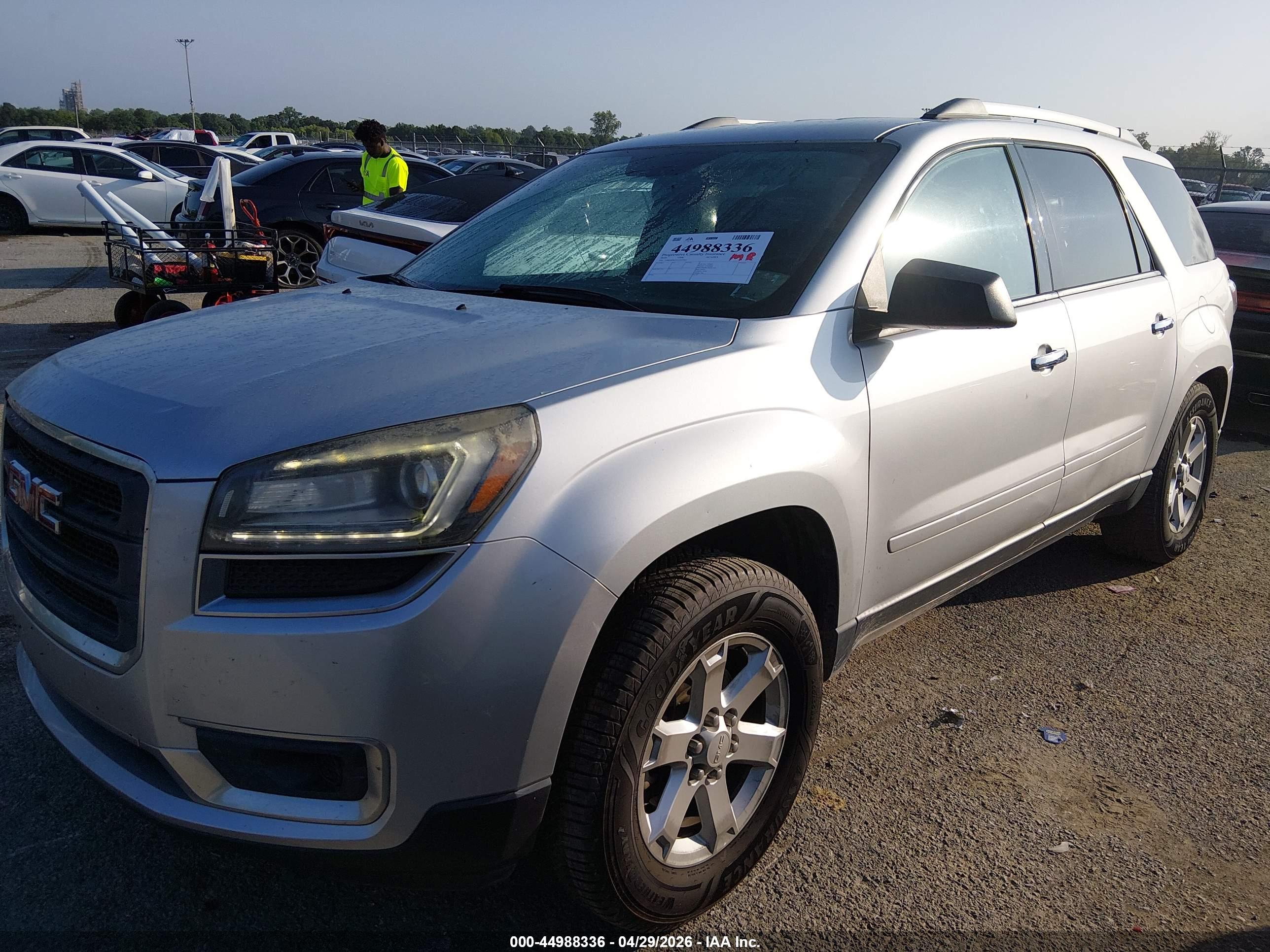 GMC ACADIA image 2