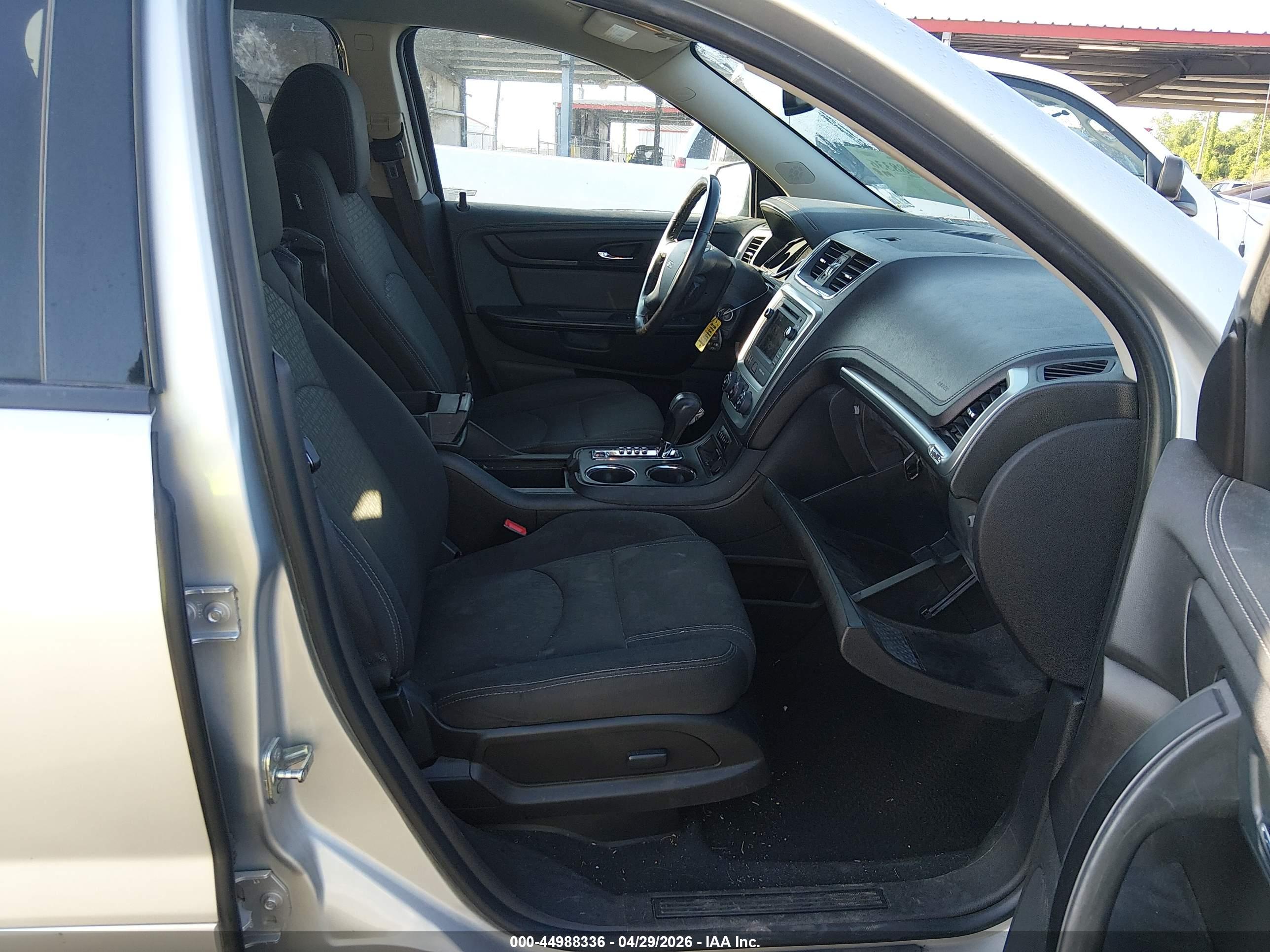 GMC ACADIA image 5