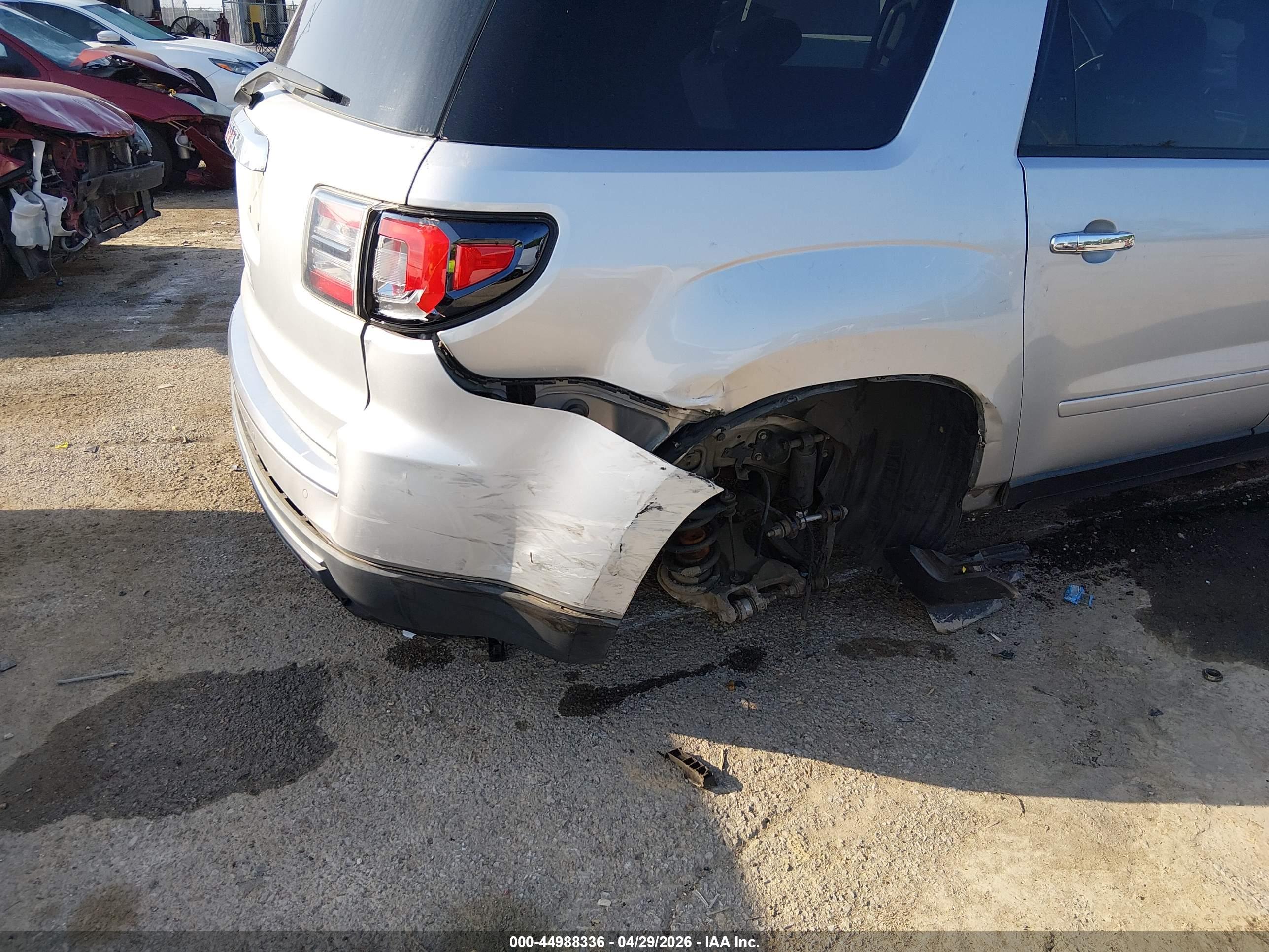 GMC ACADIA image 6