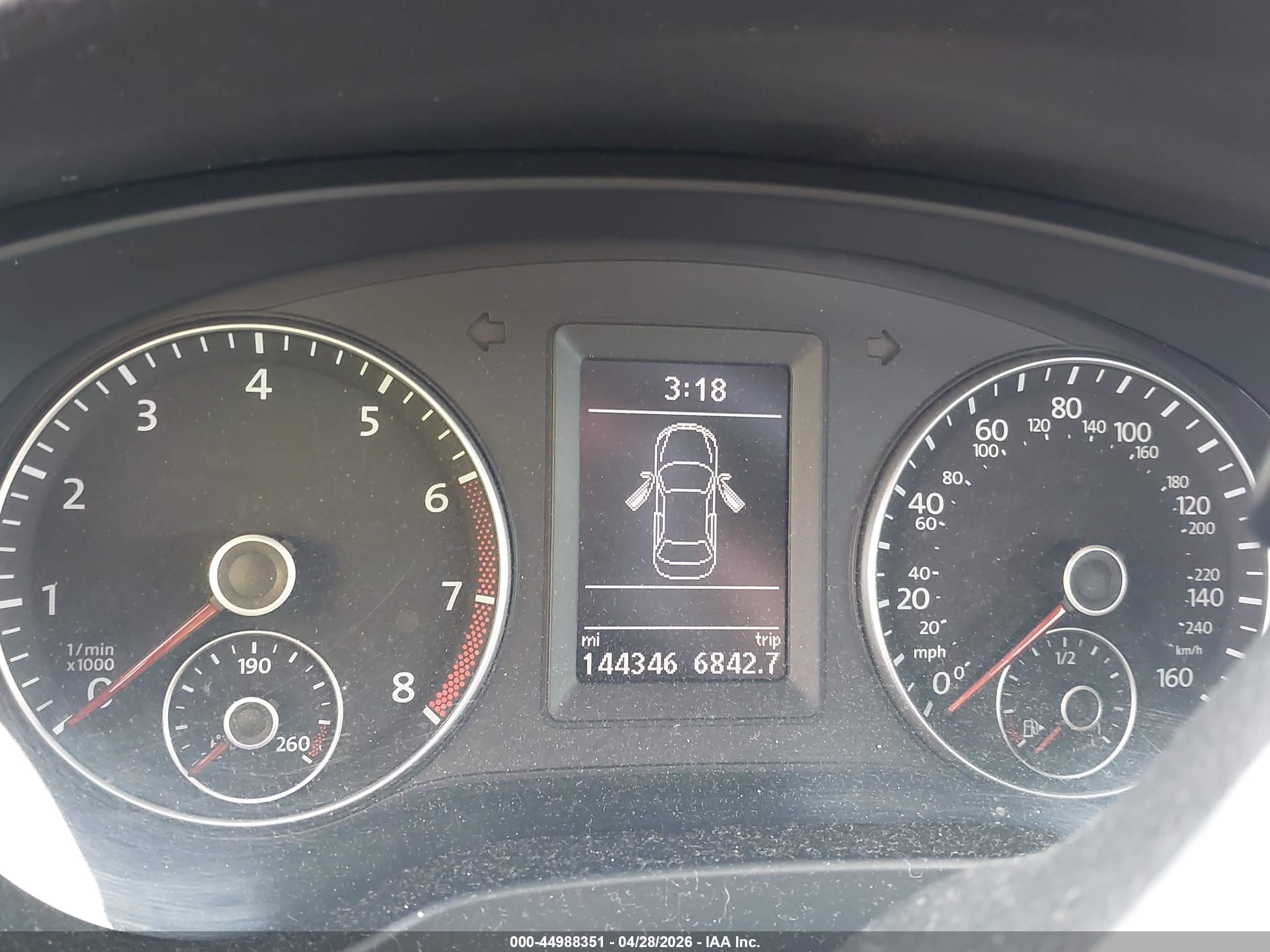 VOLKSWAGEN JETTA image 7