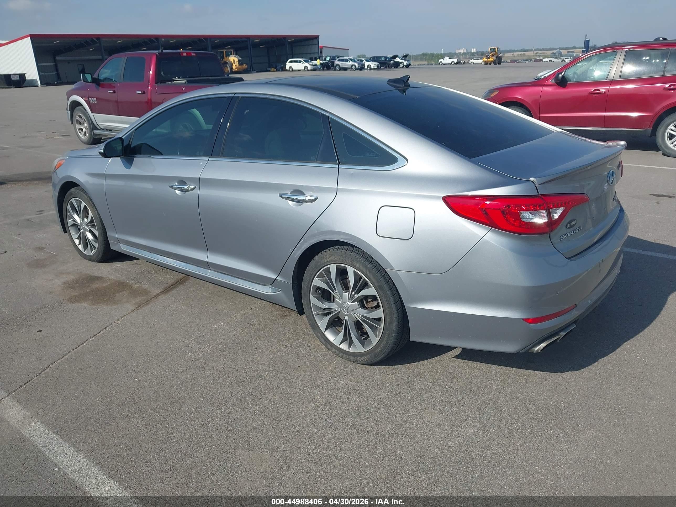 HYUNDAI SONATA image 3