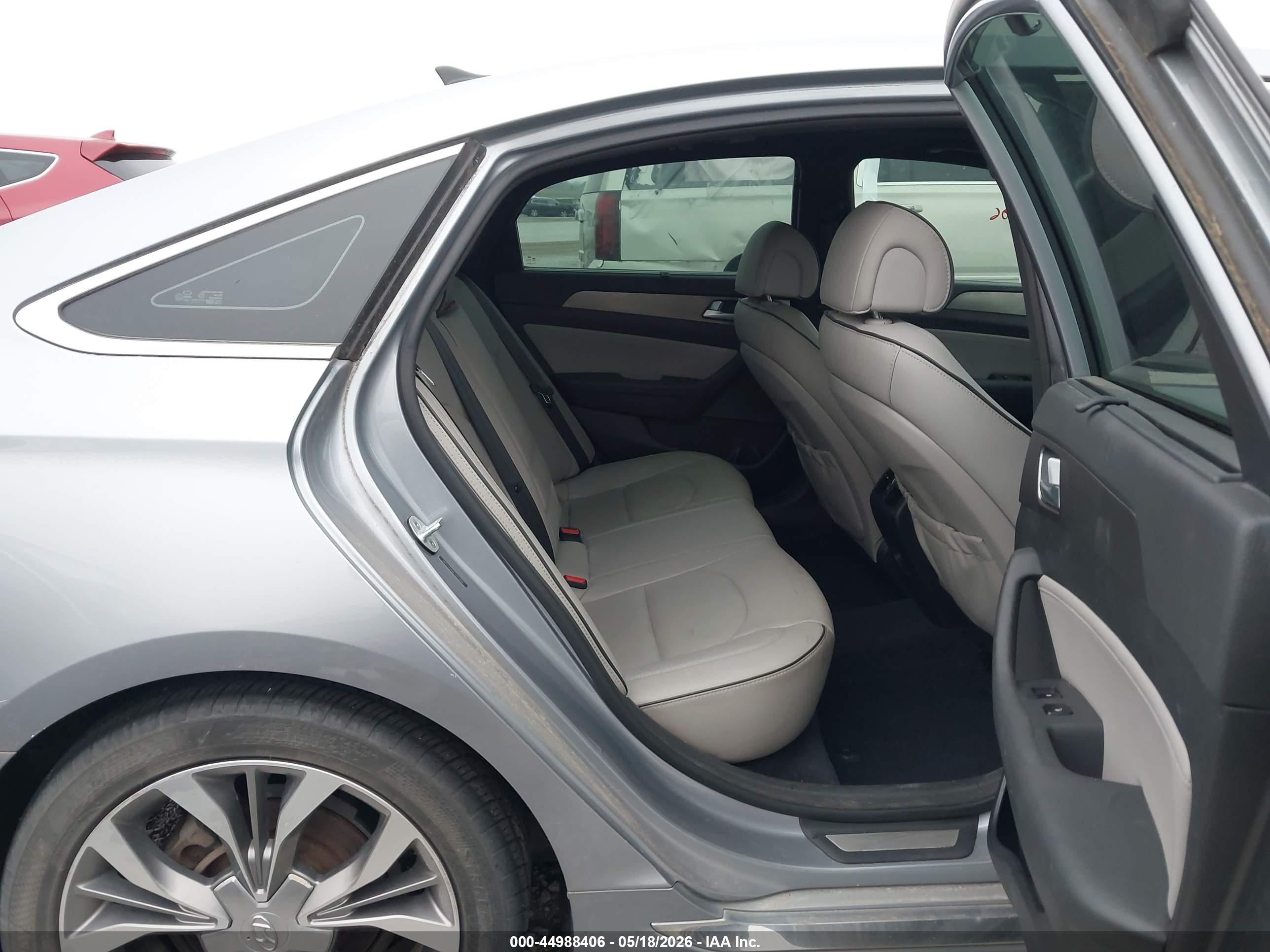HYUNDAI SONATA image 8