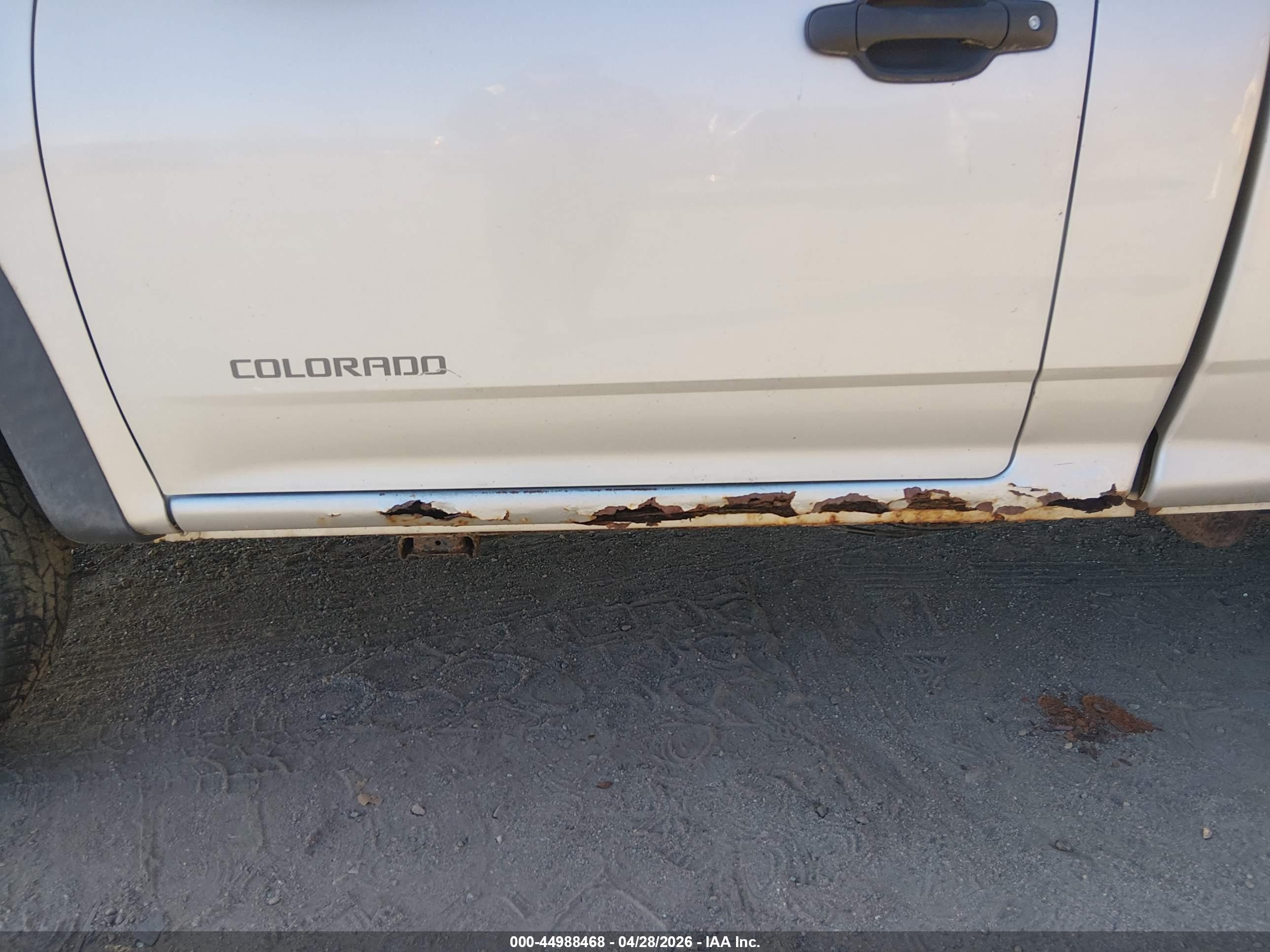 CHEVROLET COLORADO image 6