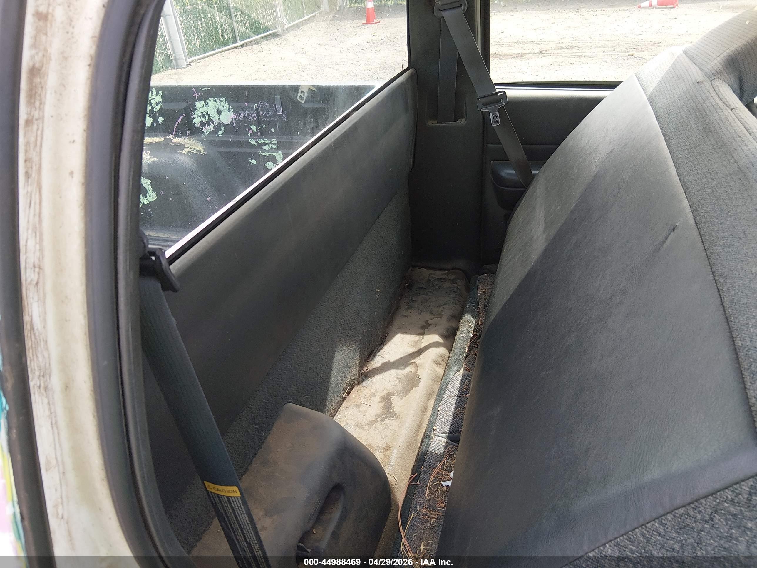 CHEVROLET S-10 image 8