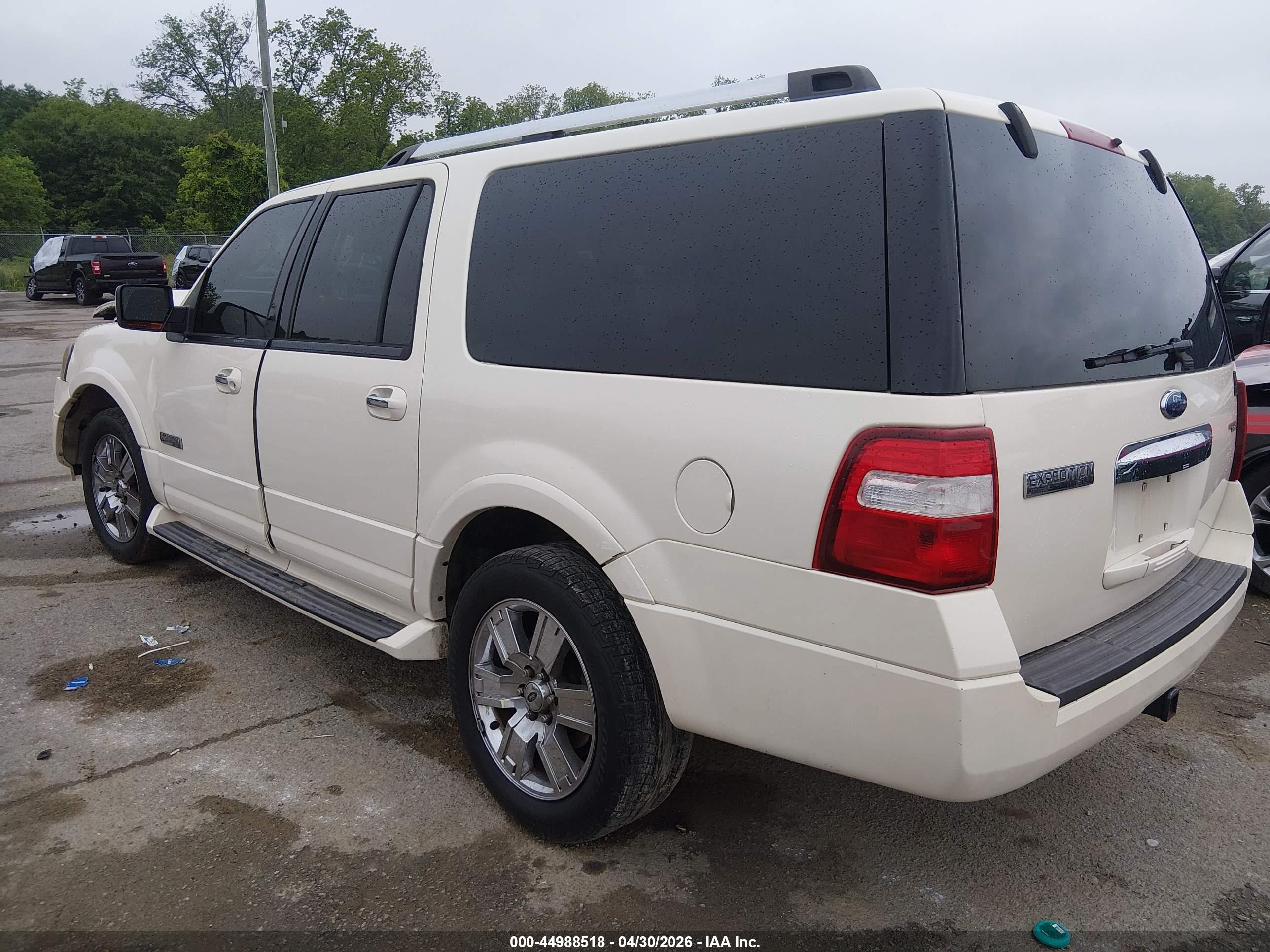 FORD EXPEDITION image 3