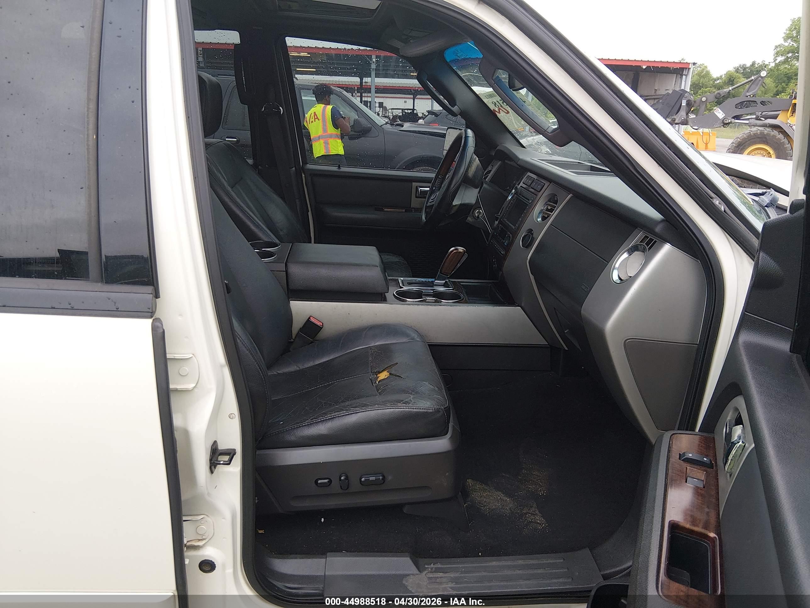 FORD EXPEDITION image 5