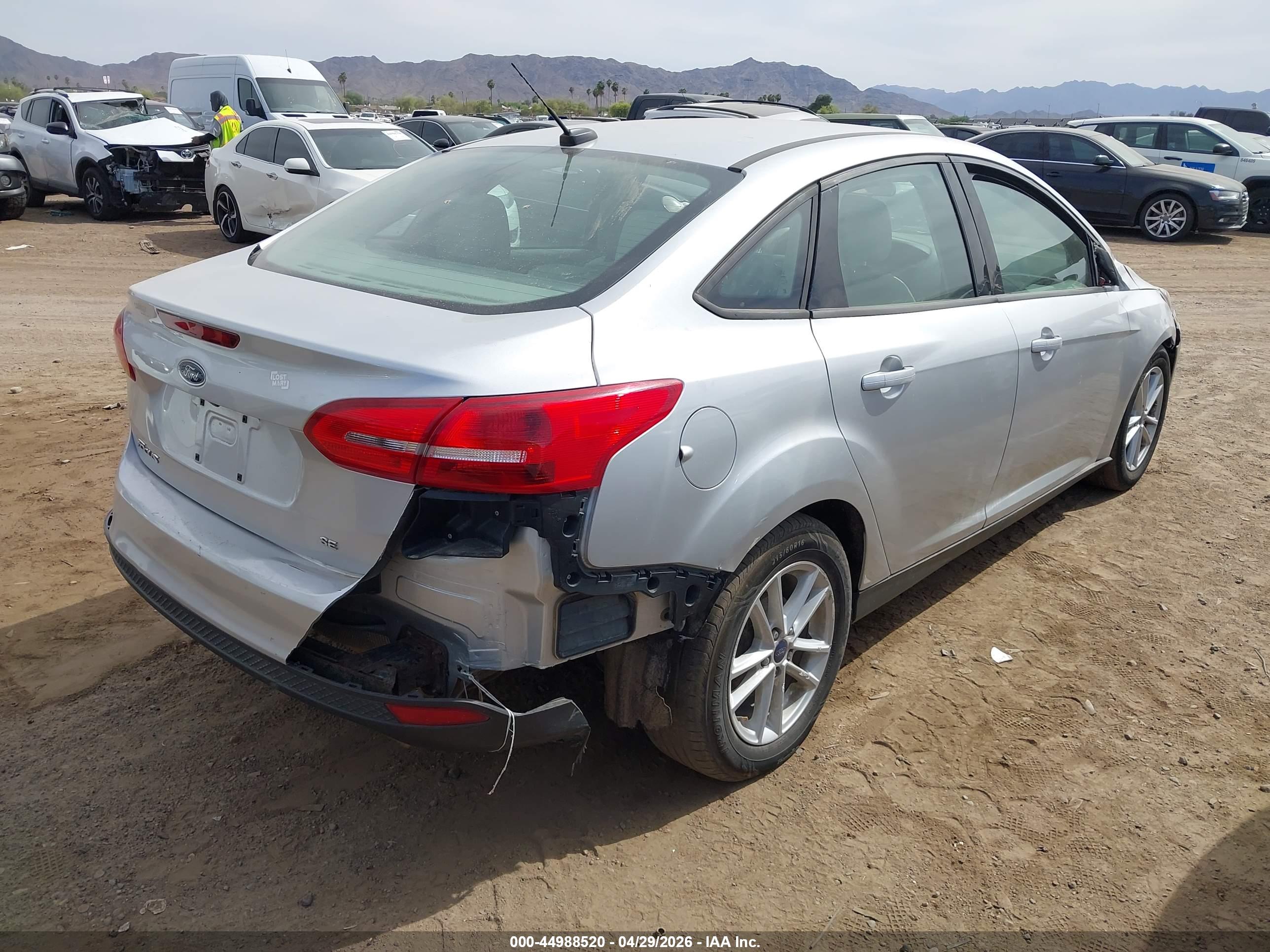 FORD FOCUS image 4