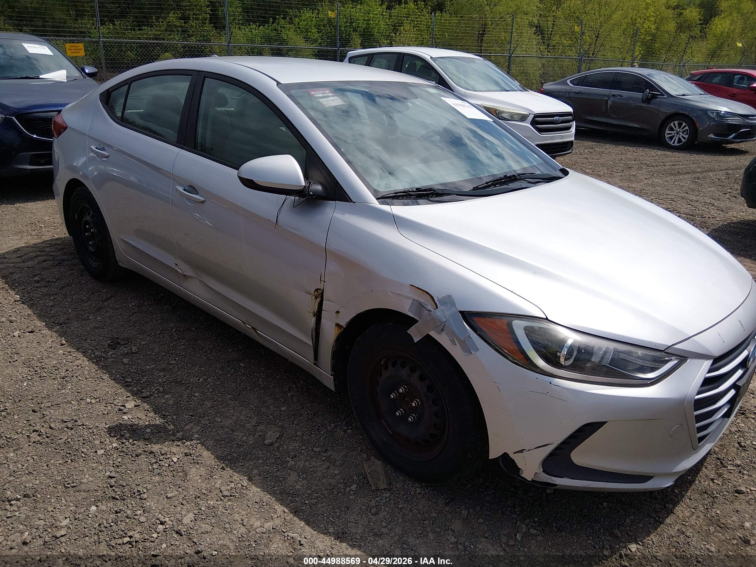 HYUNDAI ELANTRA image 6