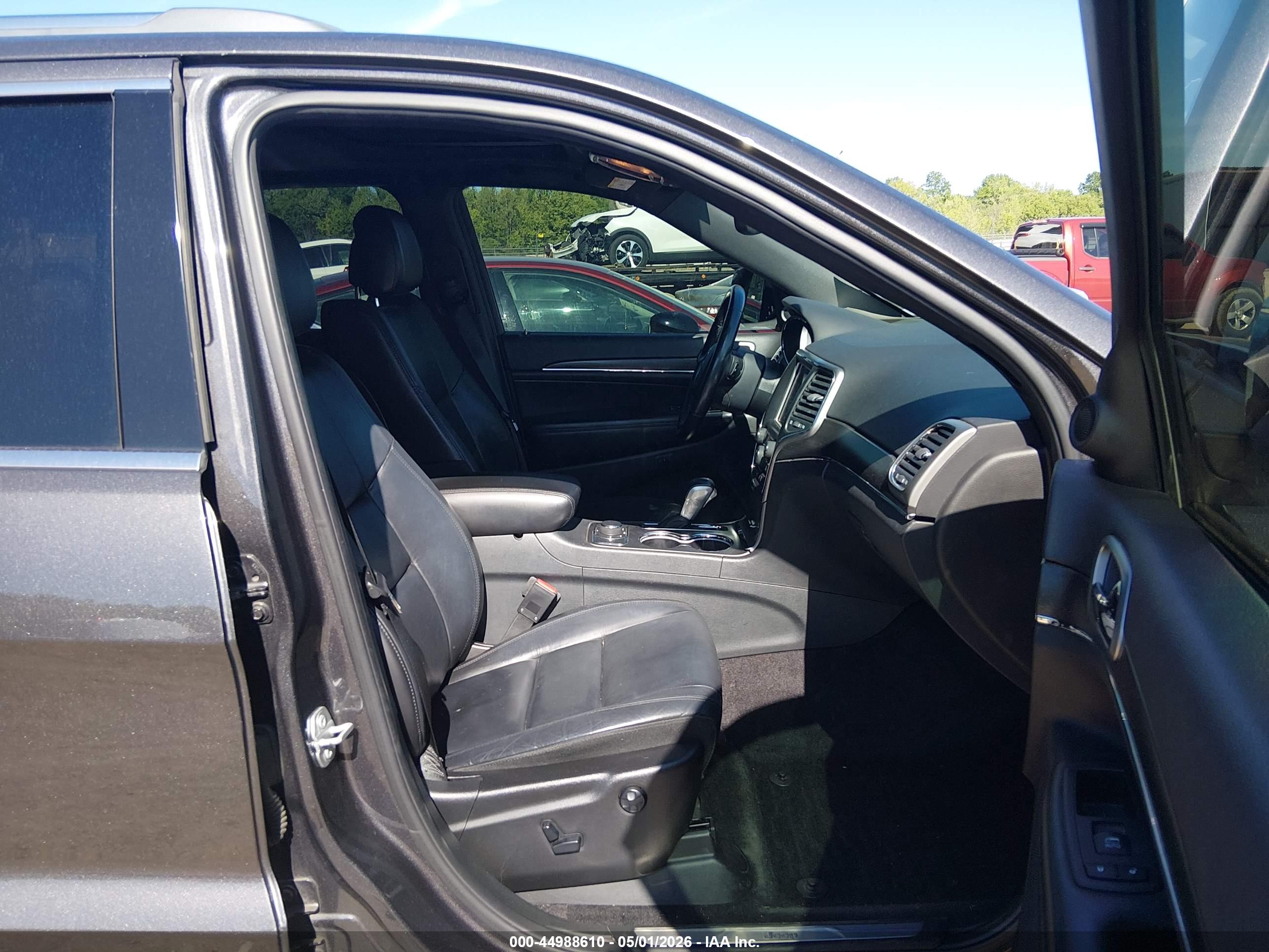 JEEP GRAND image 5