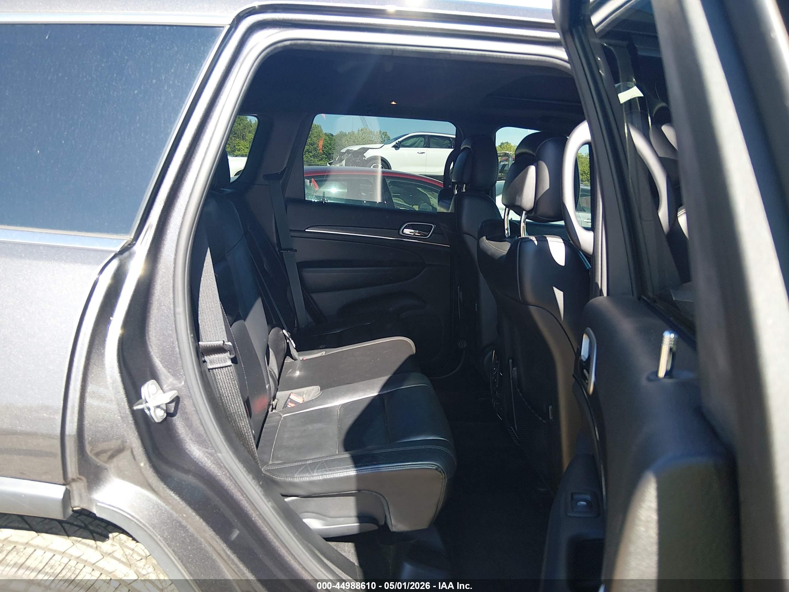 JEEP GRAND image 8