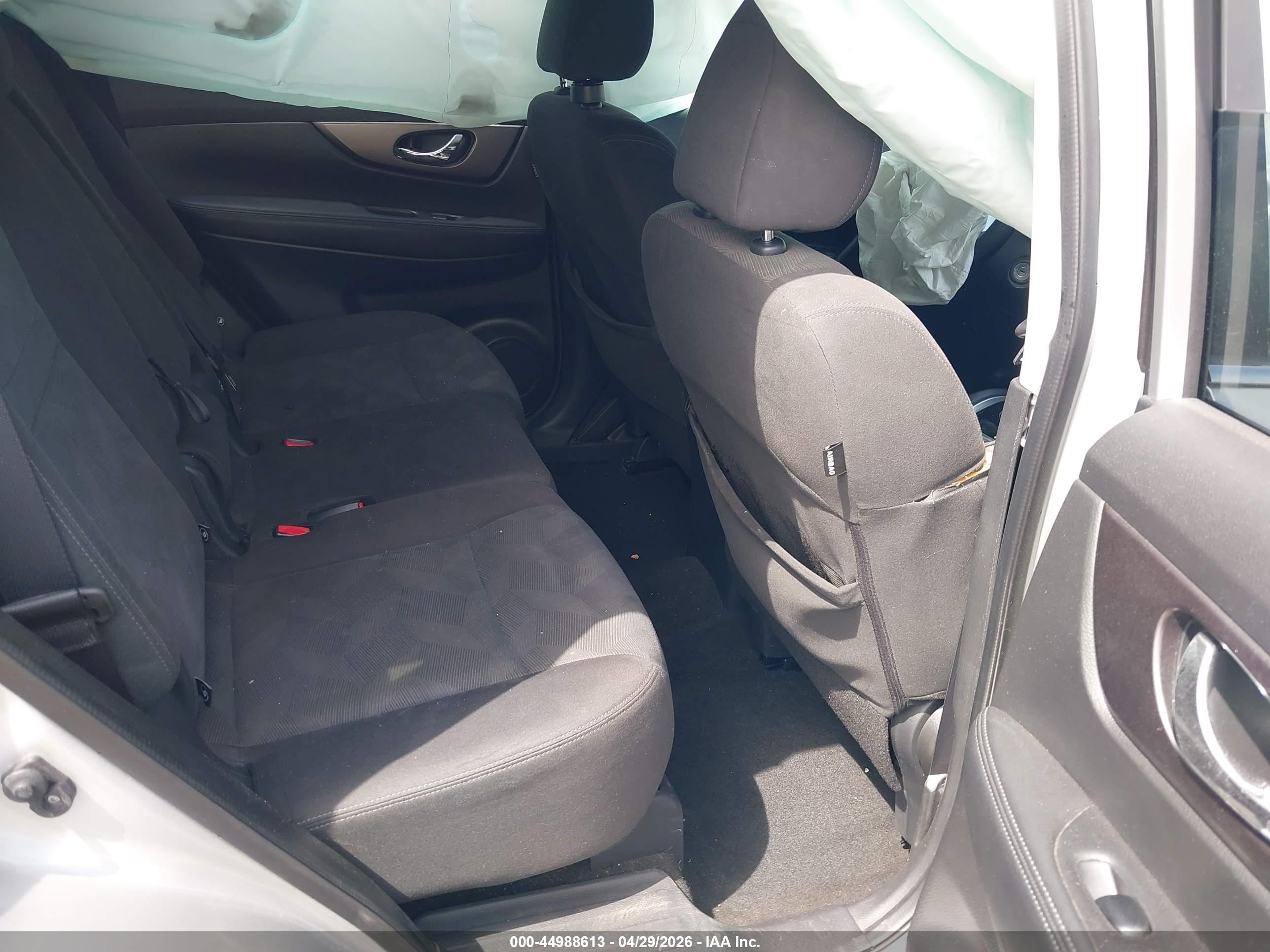 NISSAN ROGUE image 8