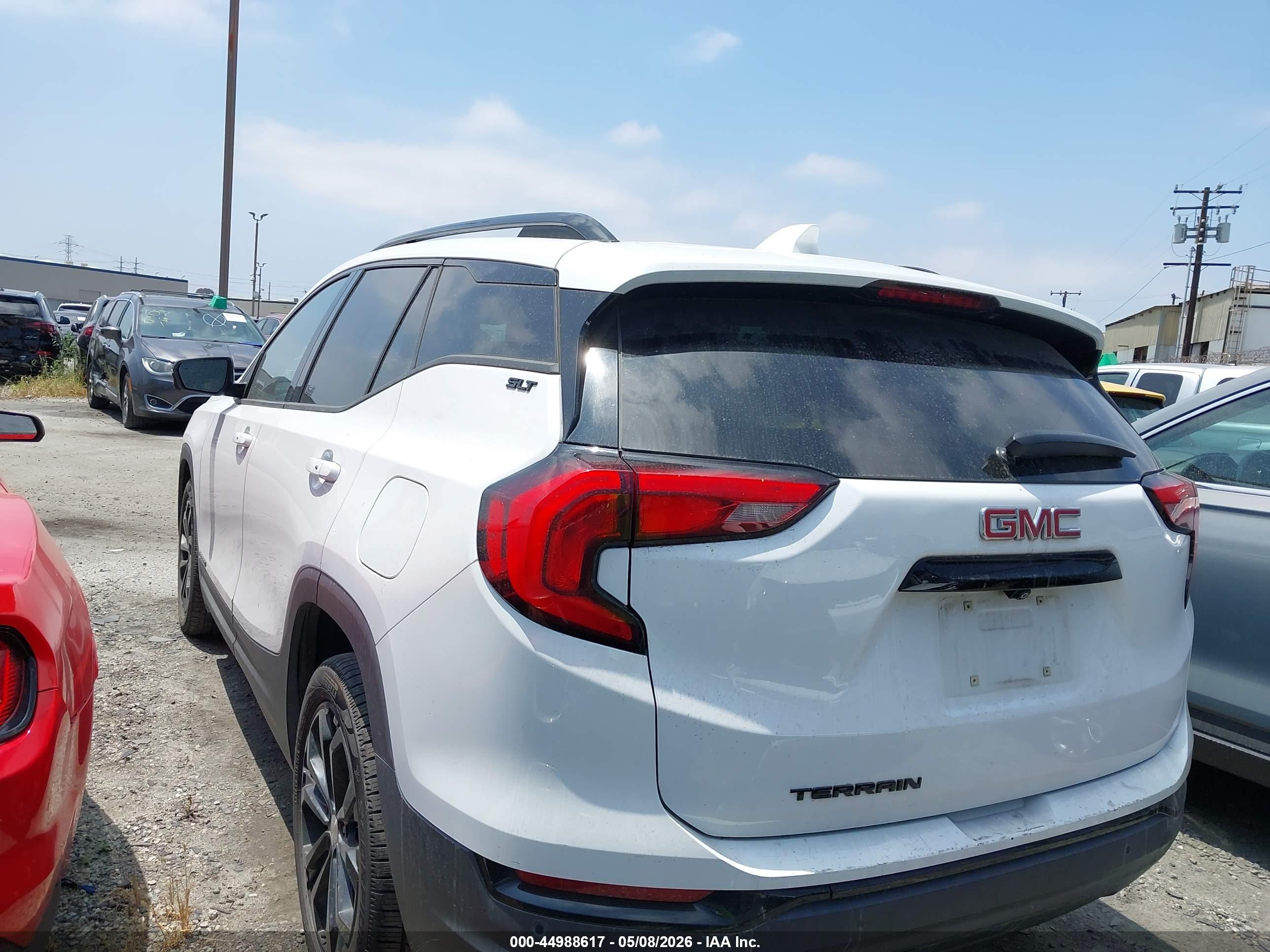 GMC TERRAIN image 3