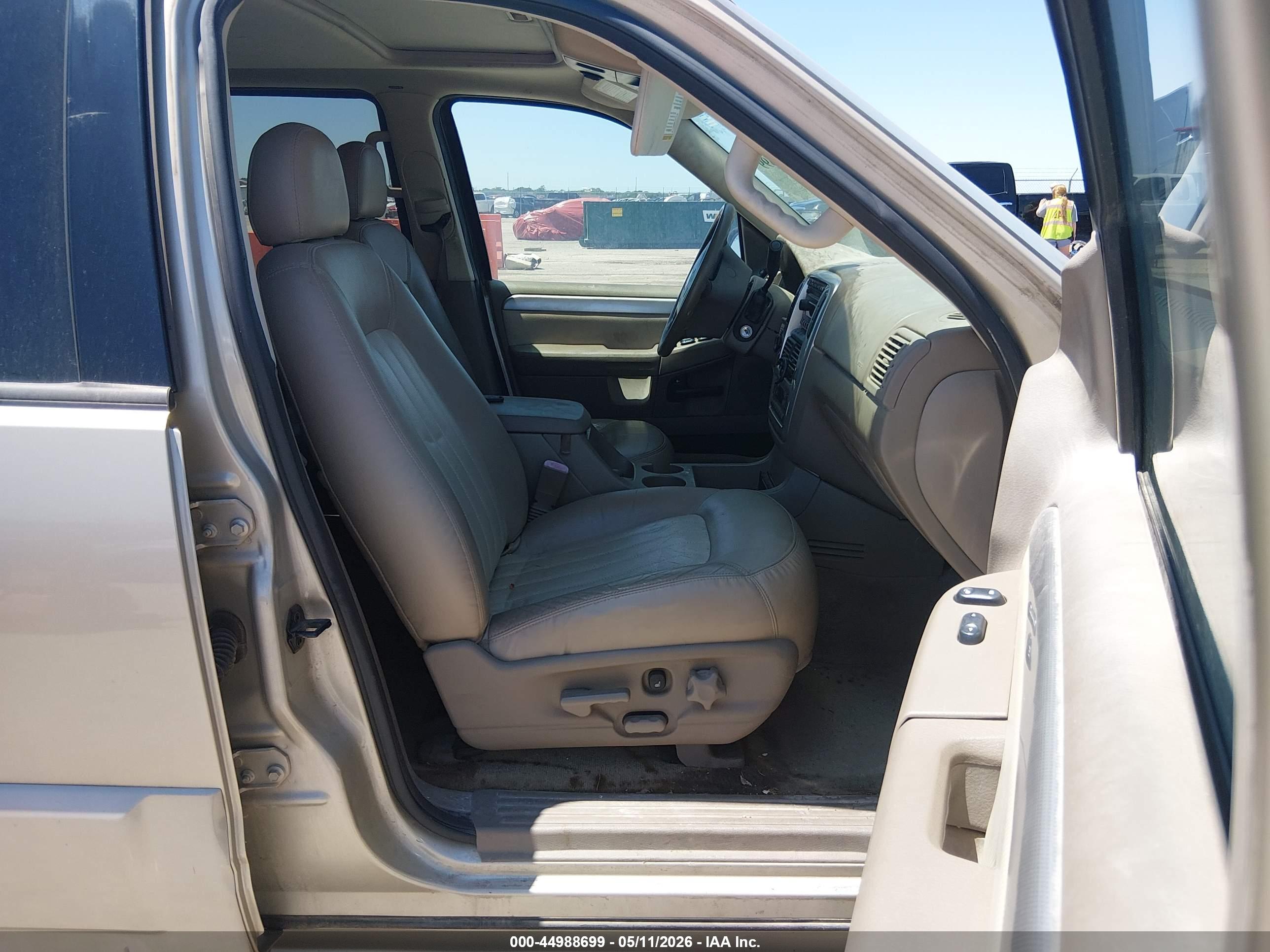 MERCURY MOUNTAINEER image 5