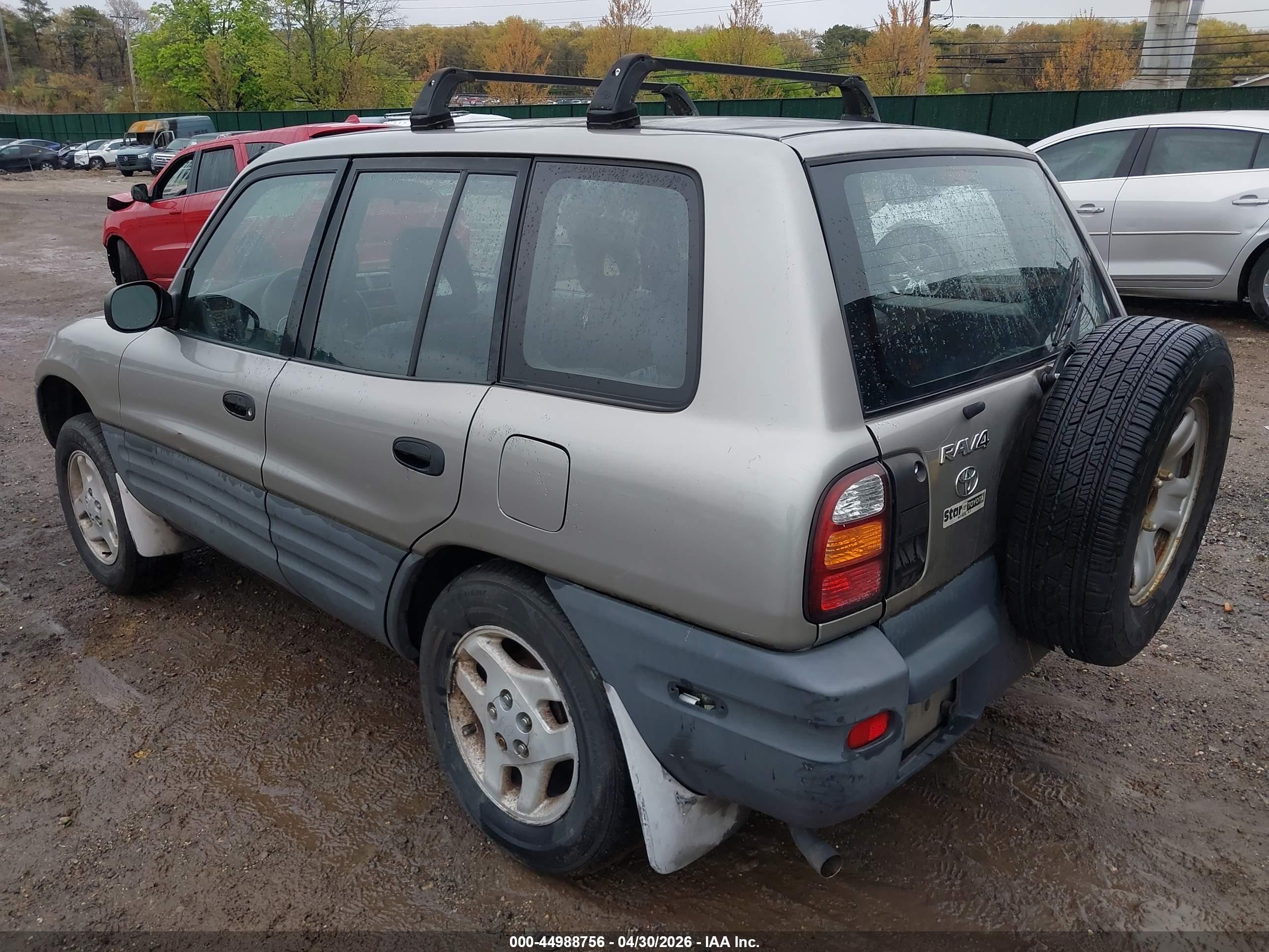 TOYOTA RAV4 image 3