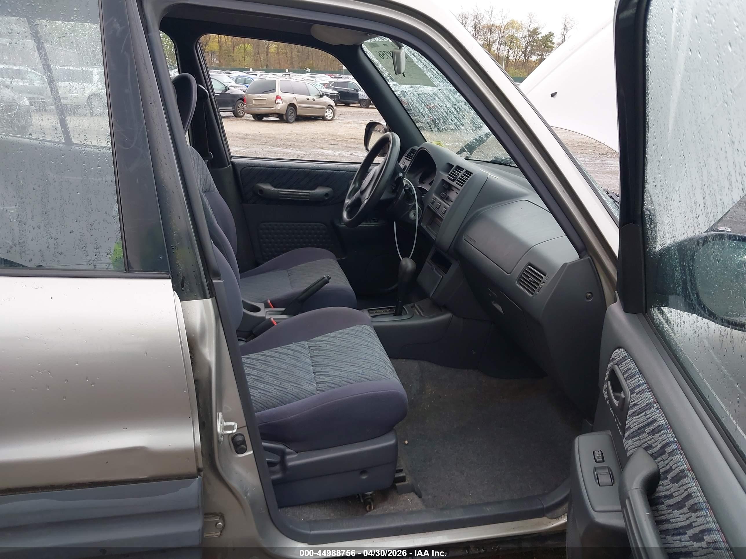 TOYOTA RAV4 image 5