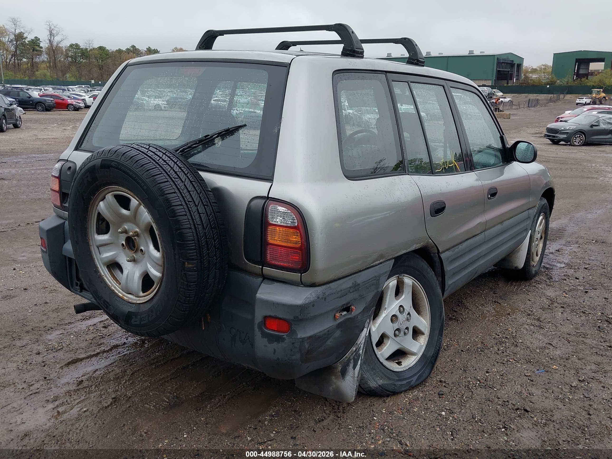 TOYOTA RAV4 image 6
