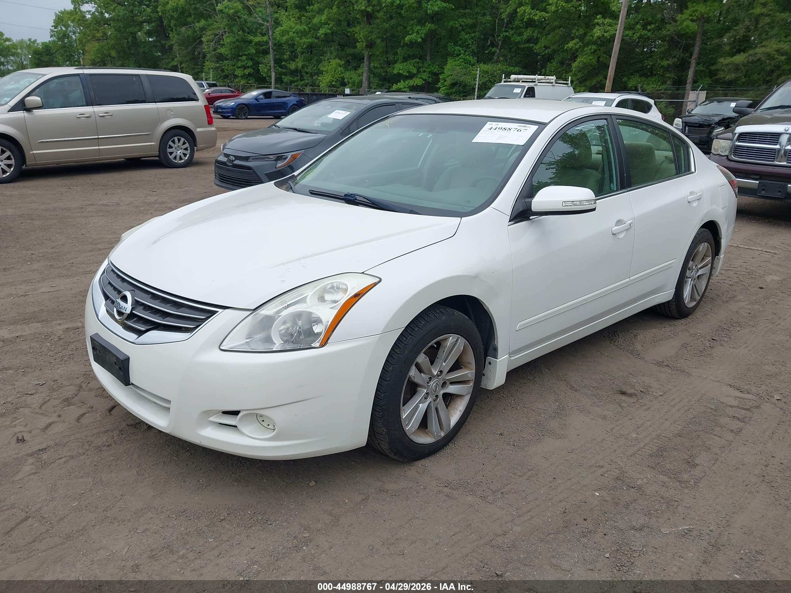 NISSAN ALTIMA image 2