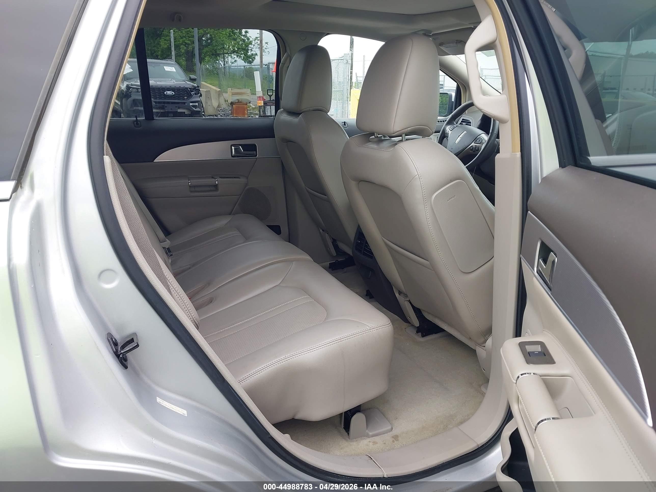 LINCOLN MKX image 8