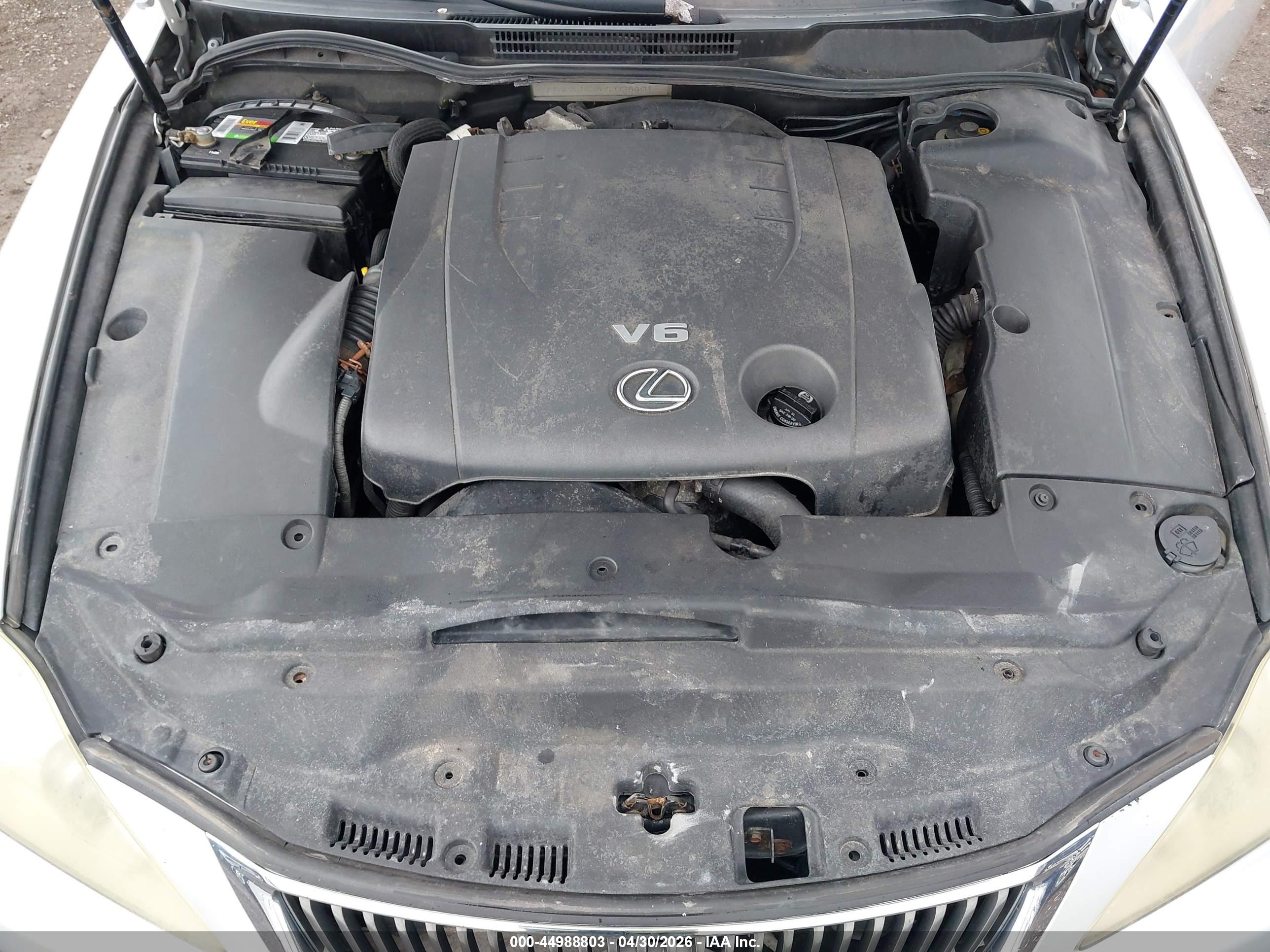 LEXUS IS image 10