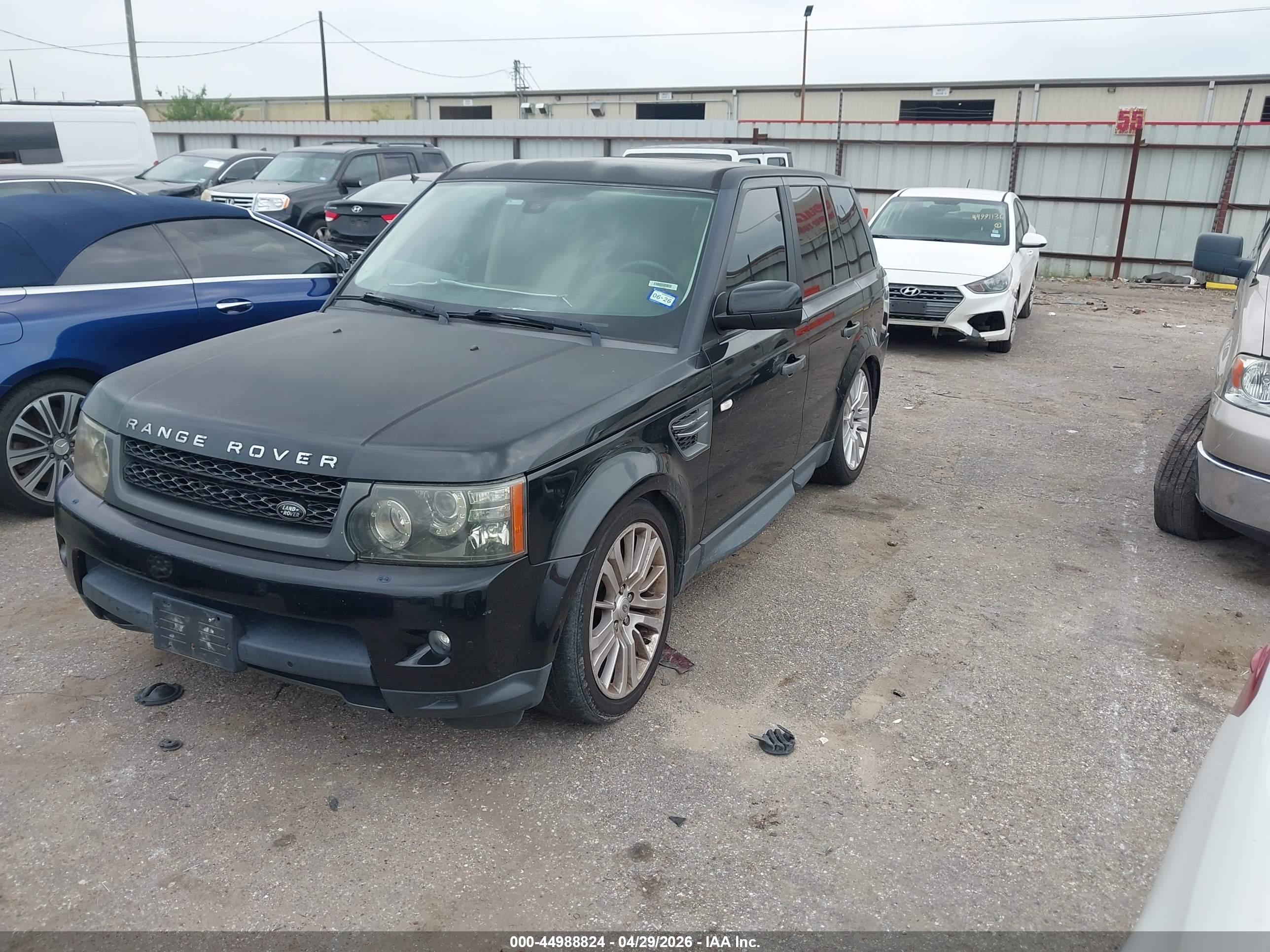 LAND ROVER image 2