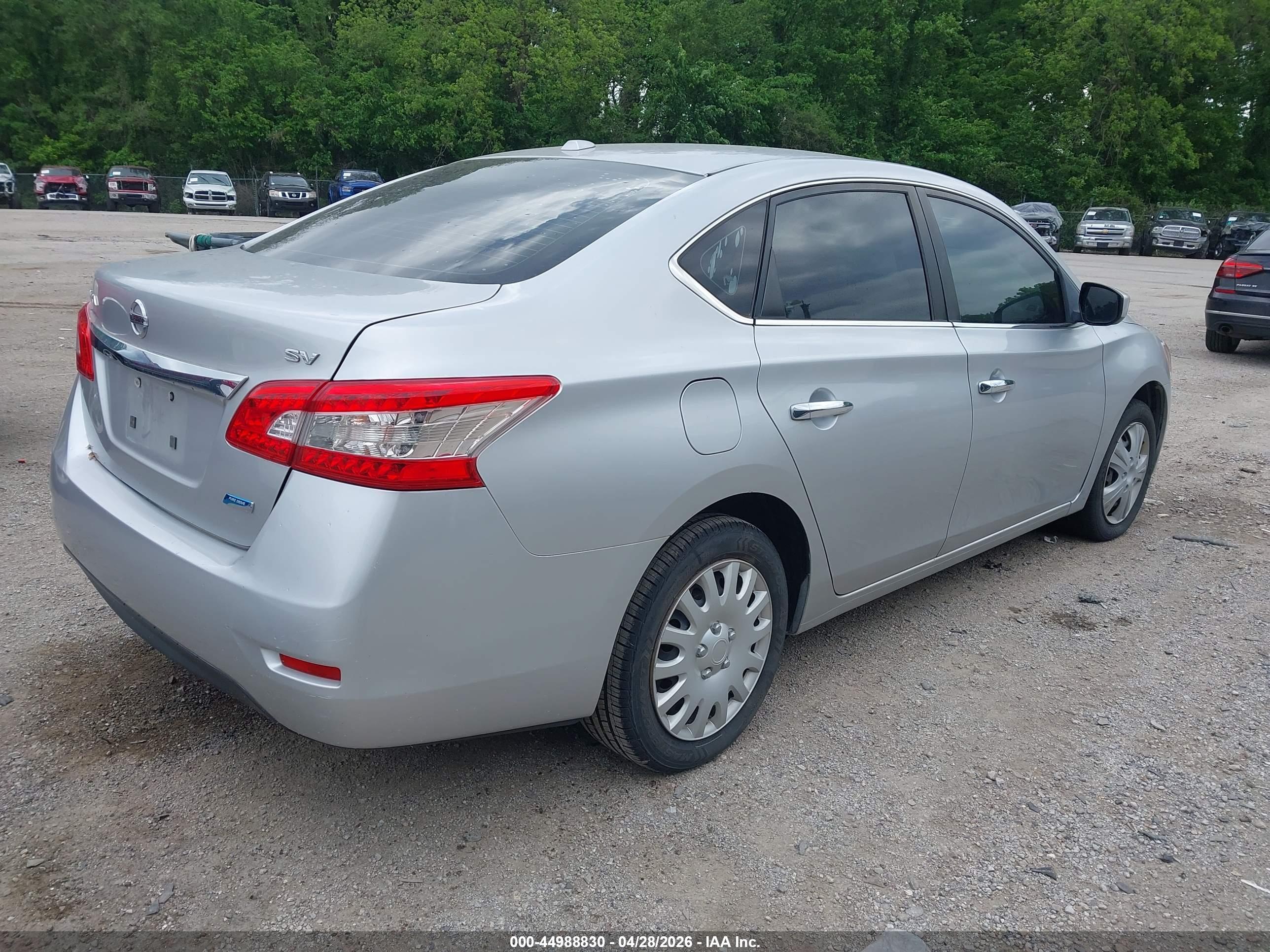 NISSAN SENTRA image 4
