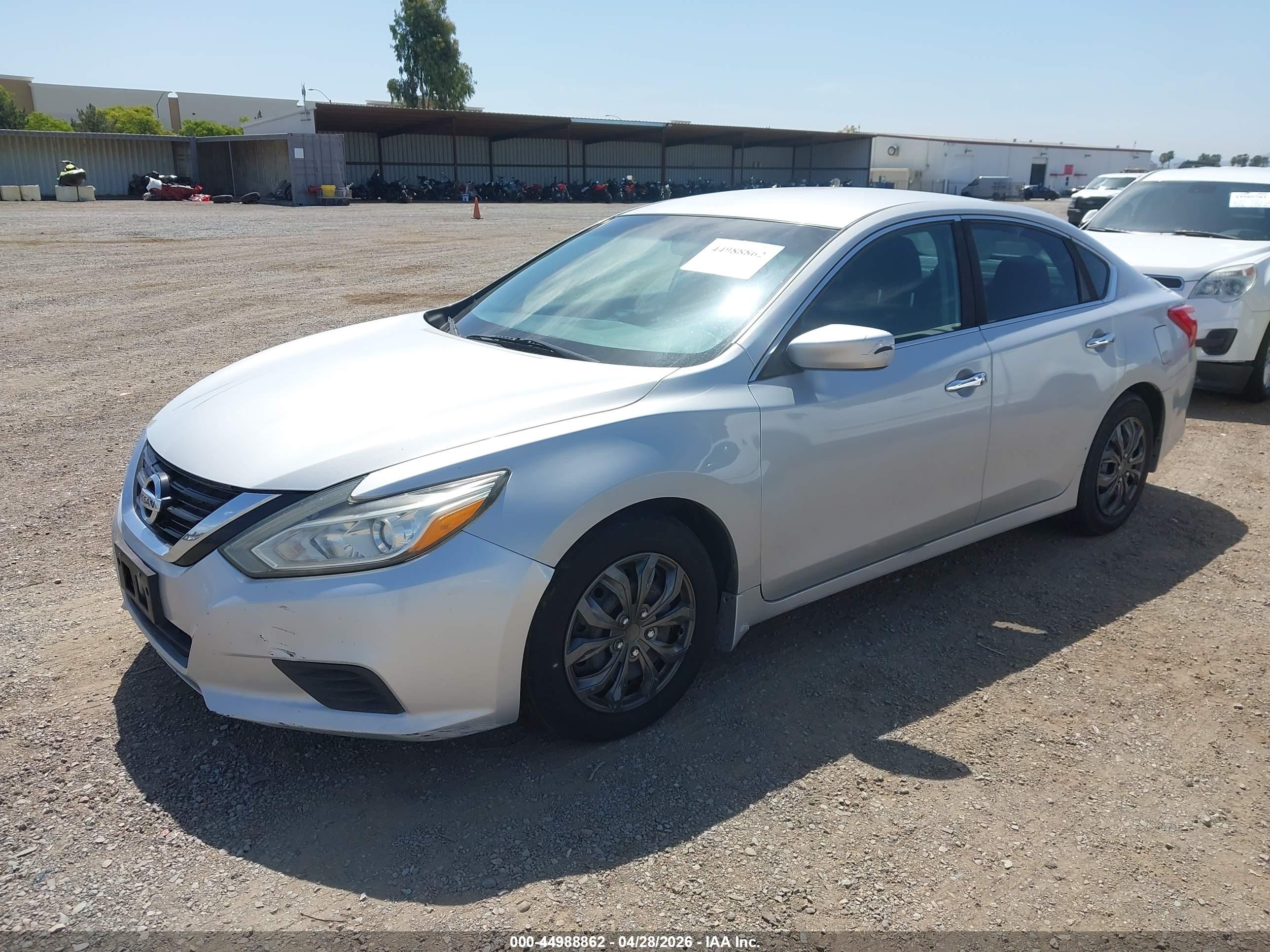 NISSAN ALTIMA image 2