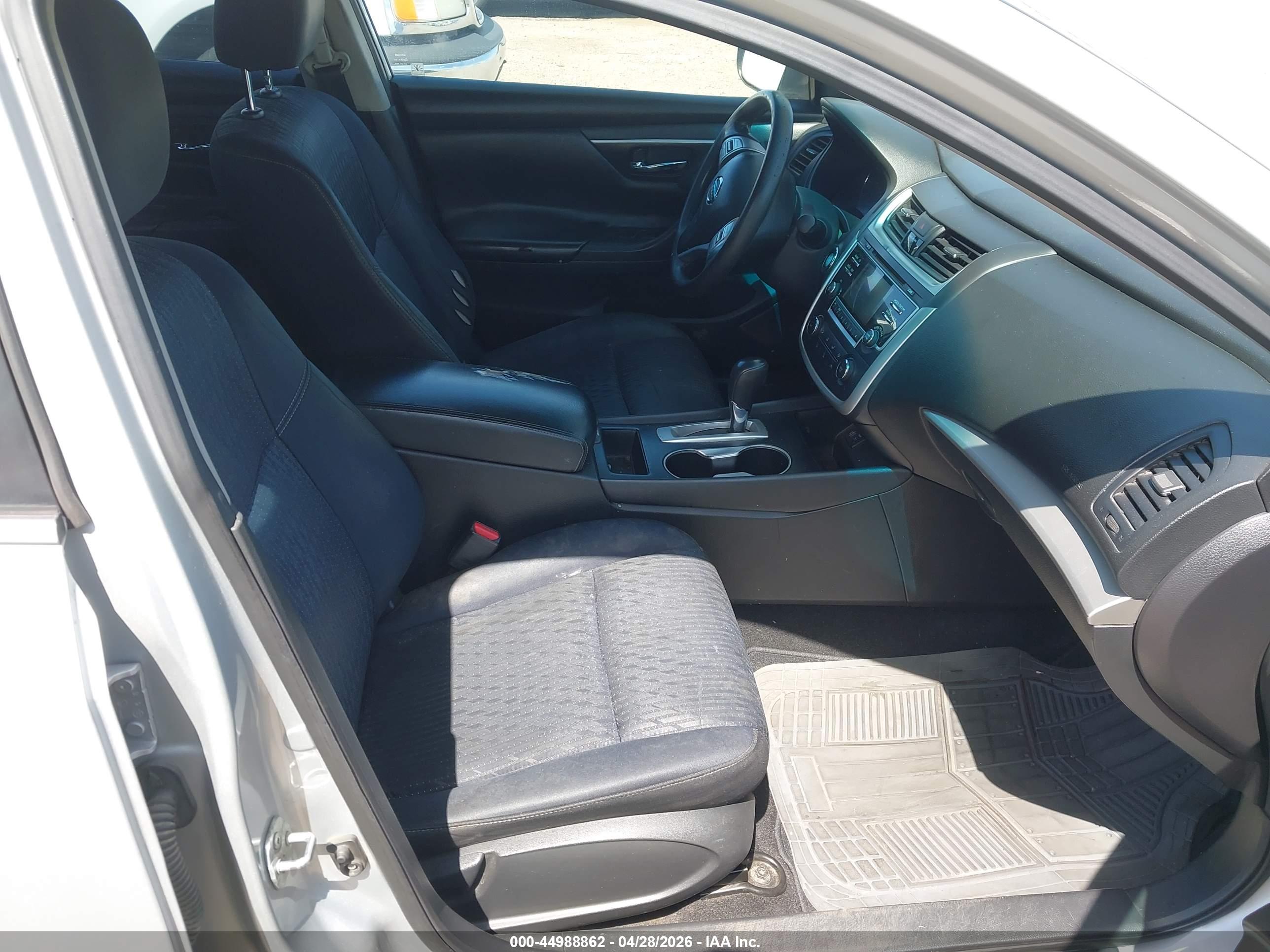 NISSAN ALTIMA image 5