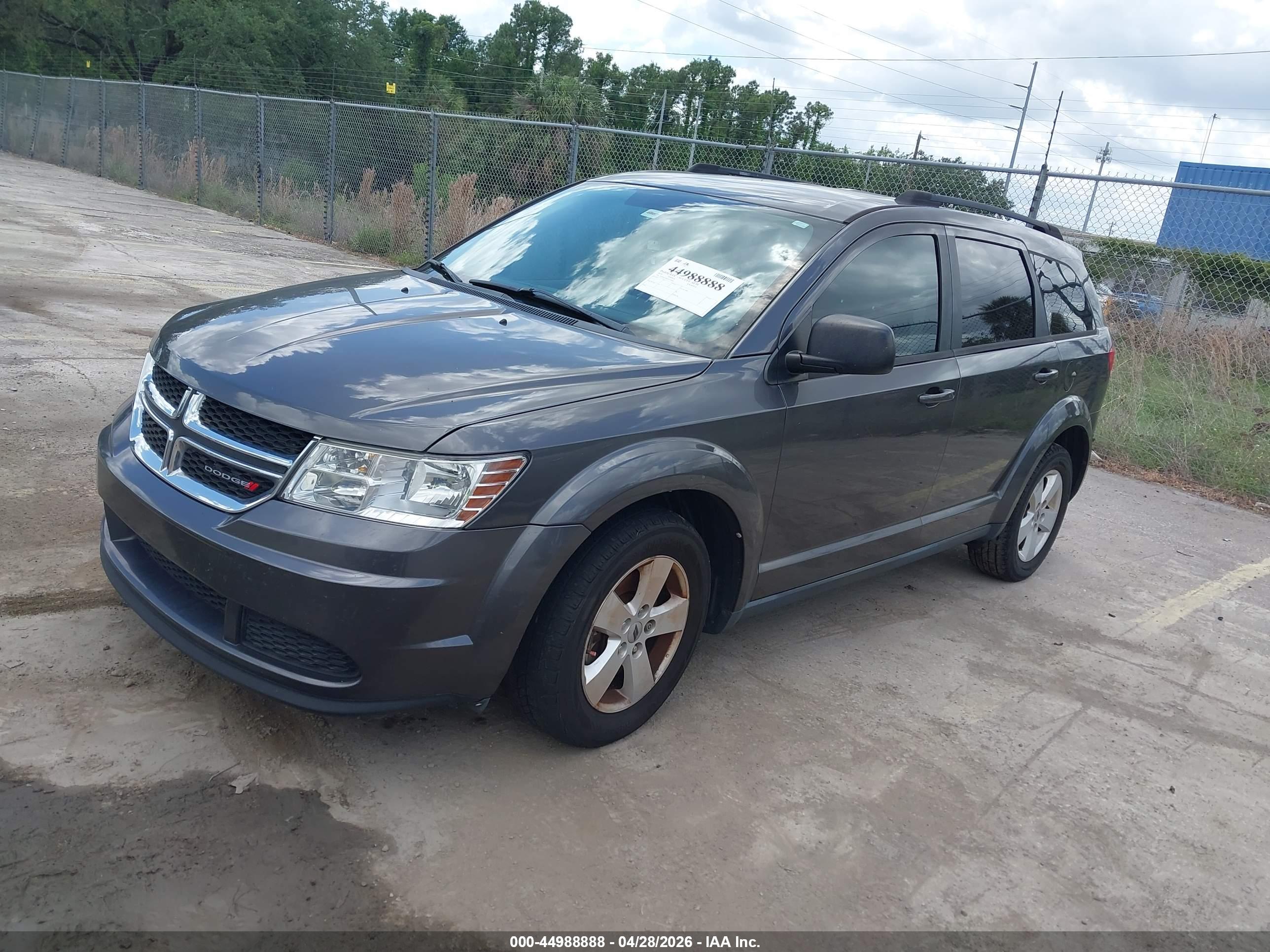 DODGE JOURNEY image 2